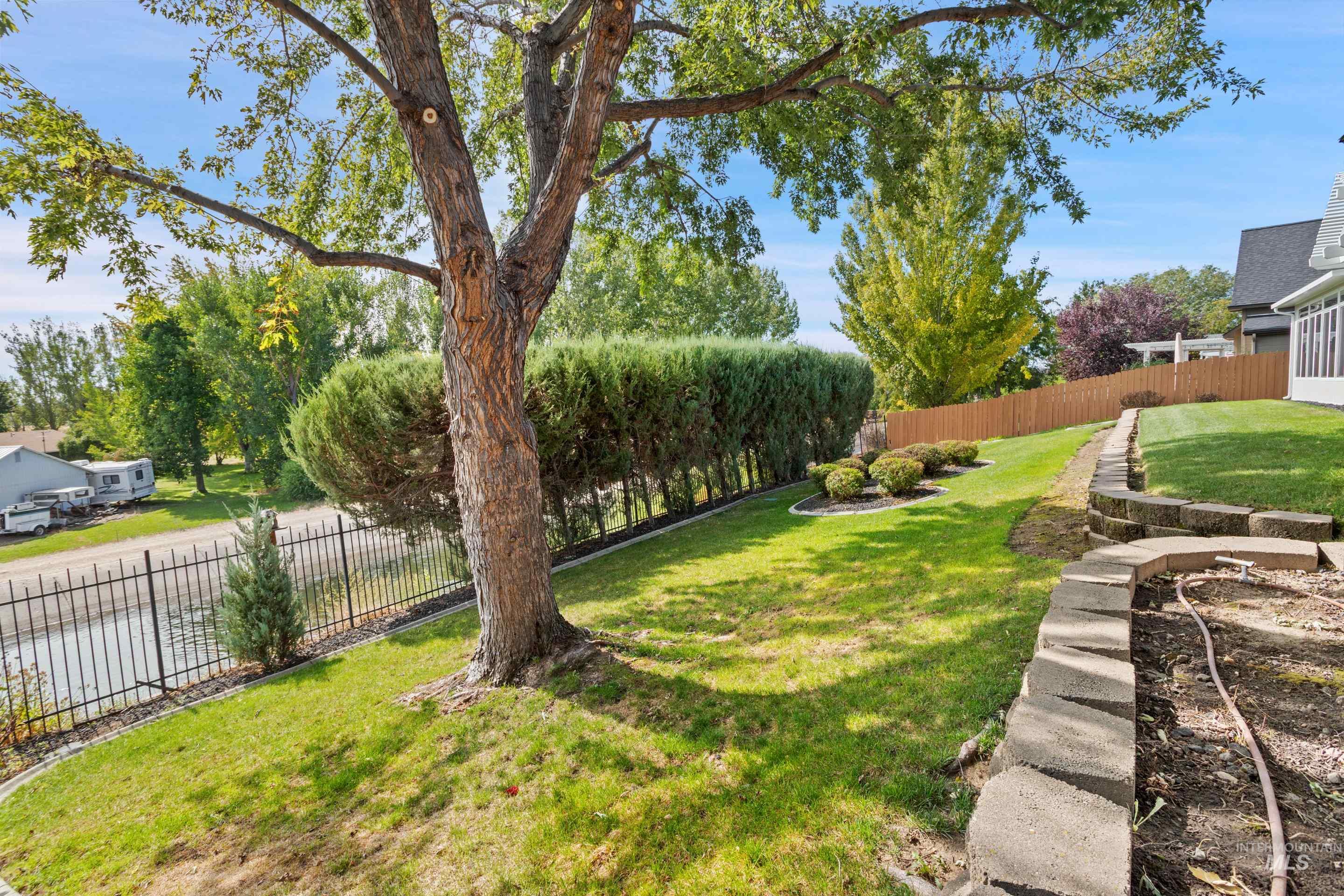 3047 S Tagish Way Property Photo 13