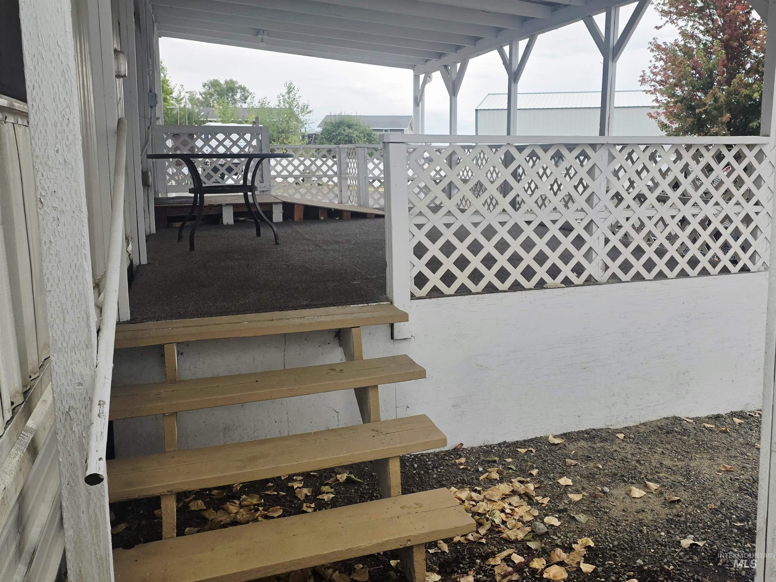 937 N State Street Property Photo 5