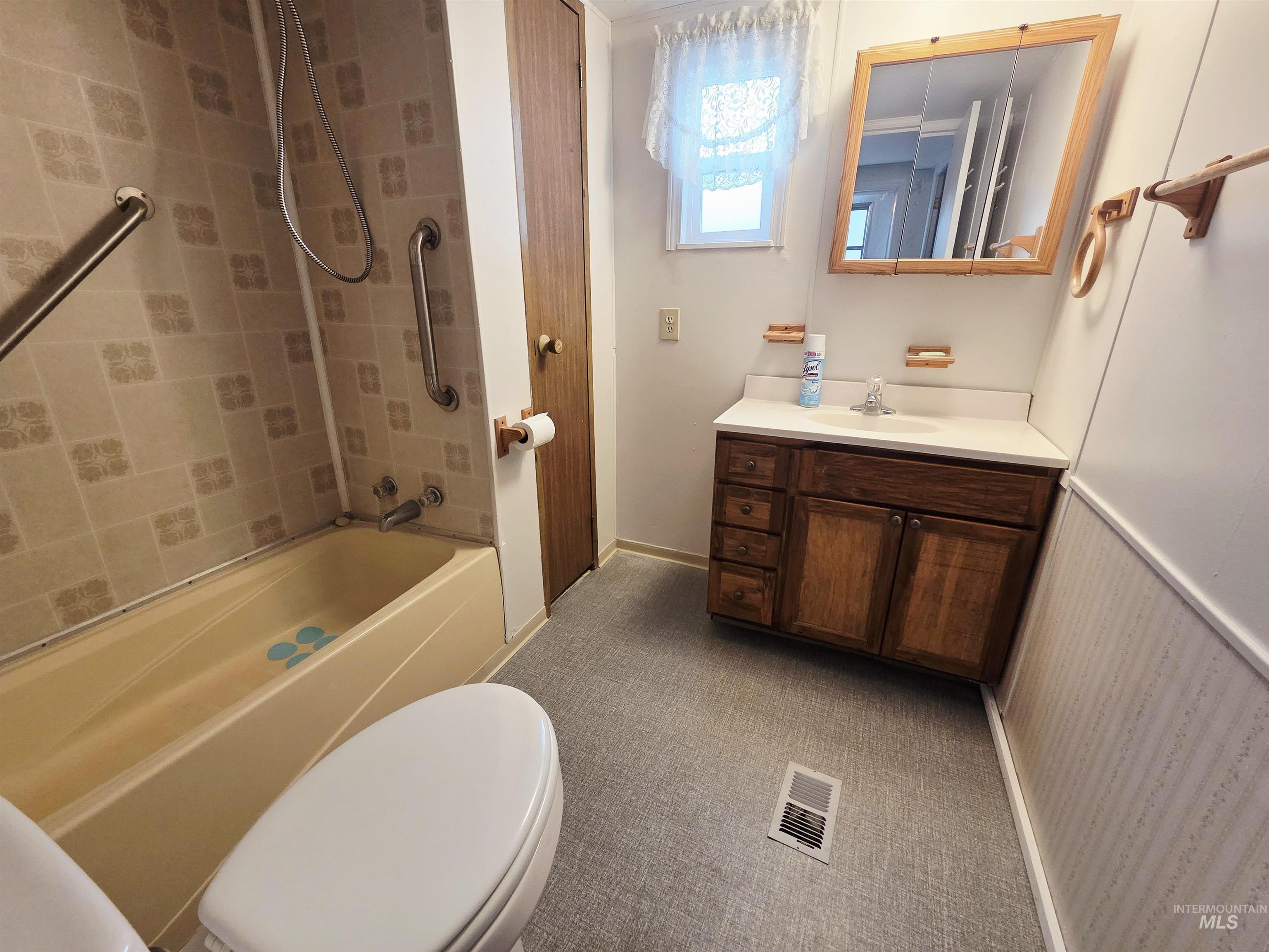 937 N State Street Property Photo 23