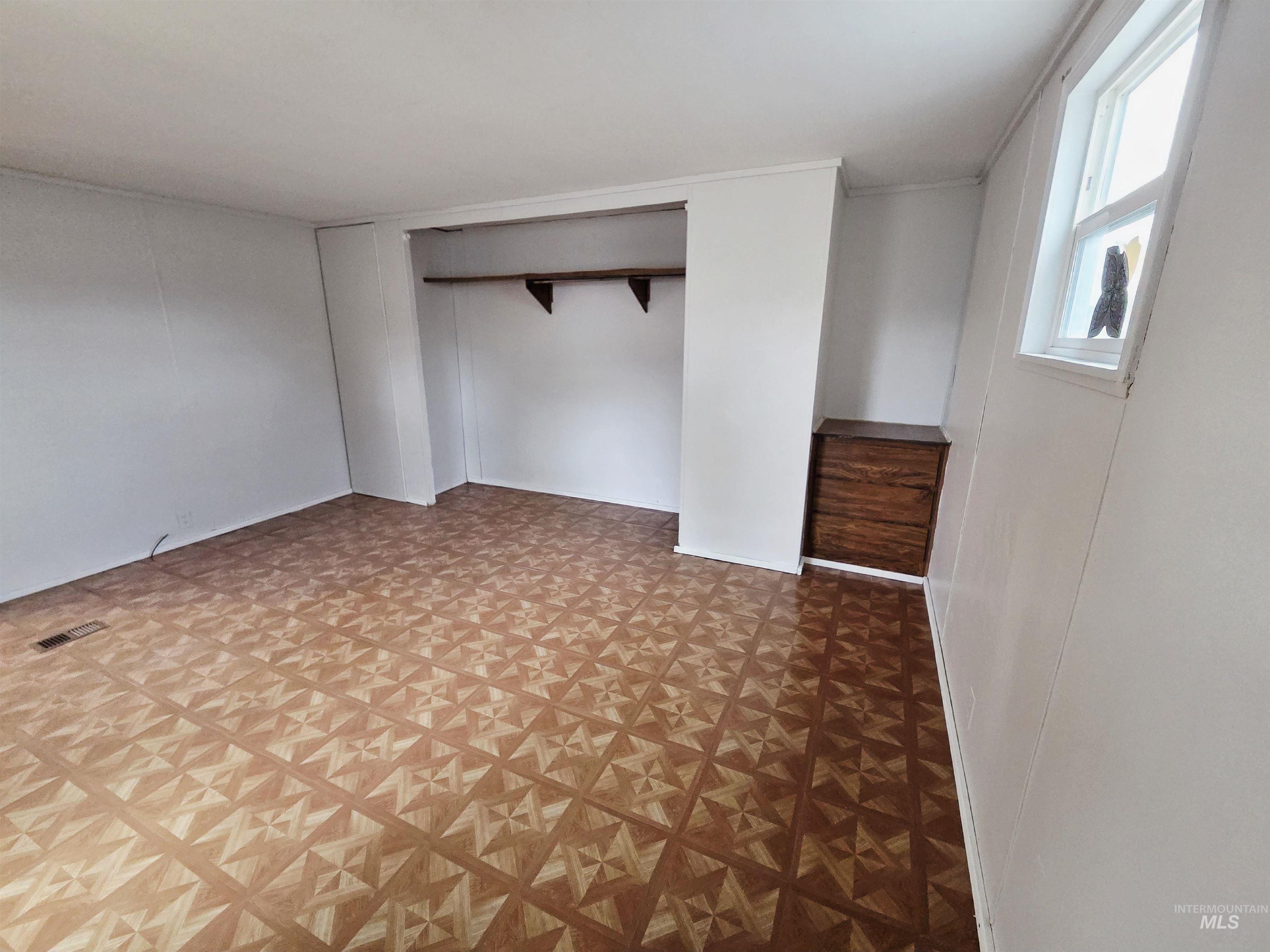 937 N State Street Property Photo 25