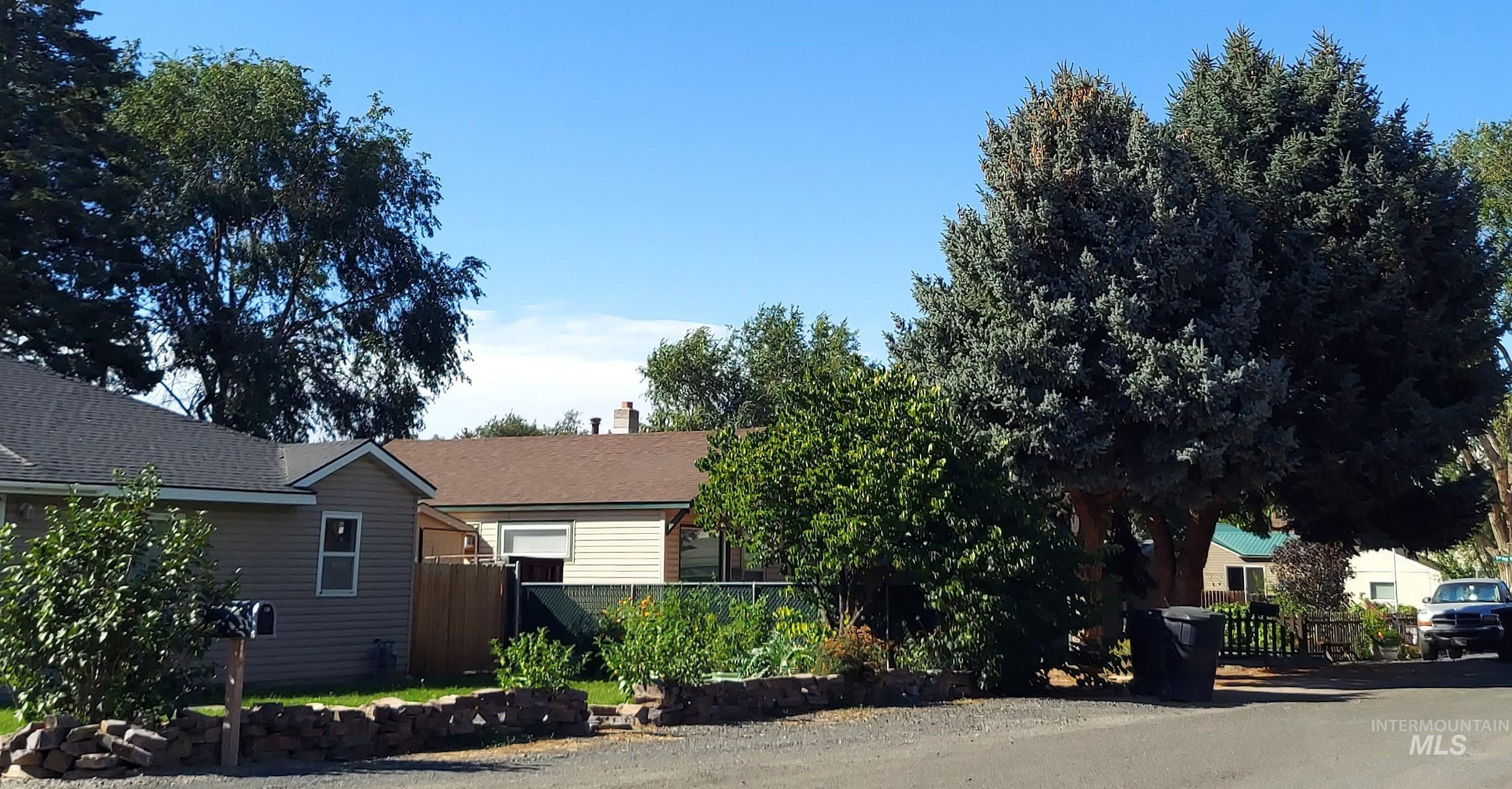 905 Utah St Property Photo 19