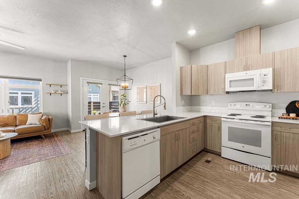 4264 N Reed Ln Property Photo 10