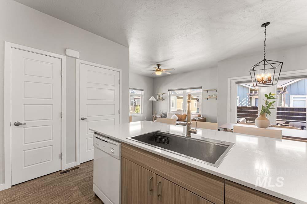 4264 N Reed Ln Property Photo 12