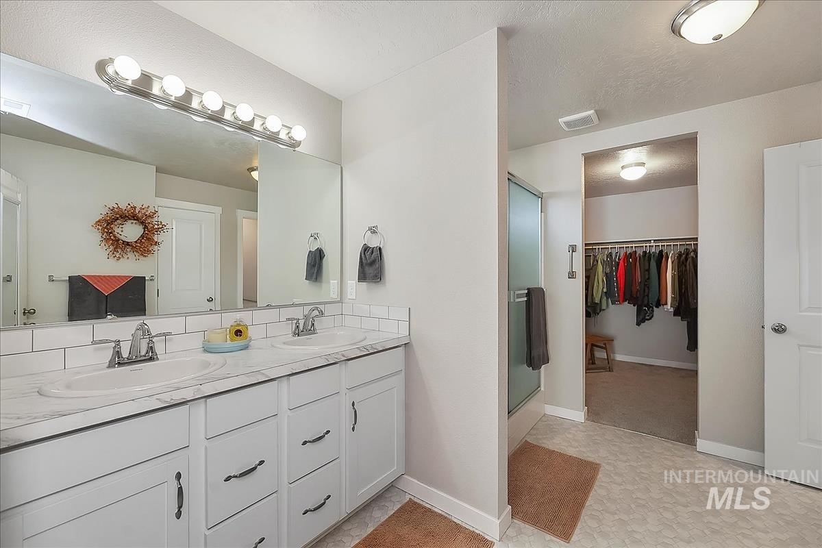 16798 Loggia Ave Property Photo 22
