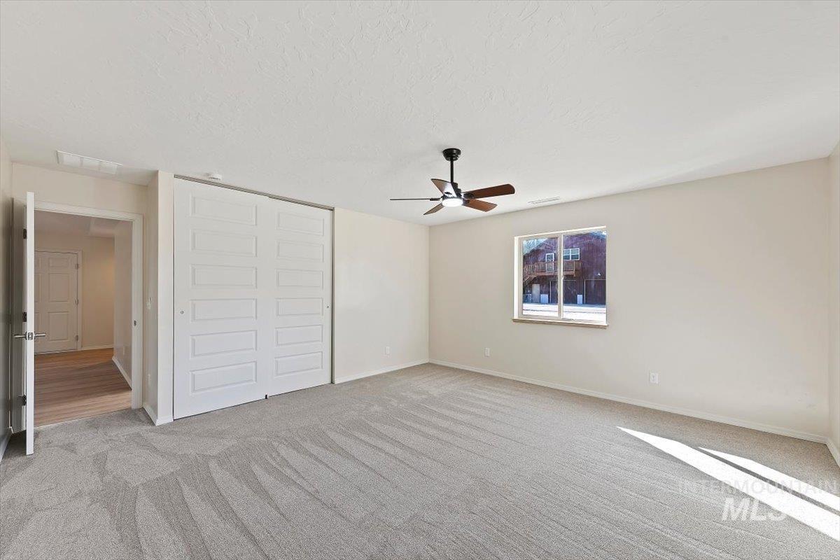 213 Lainey Lane Property Photo 25
