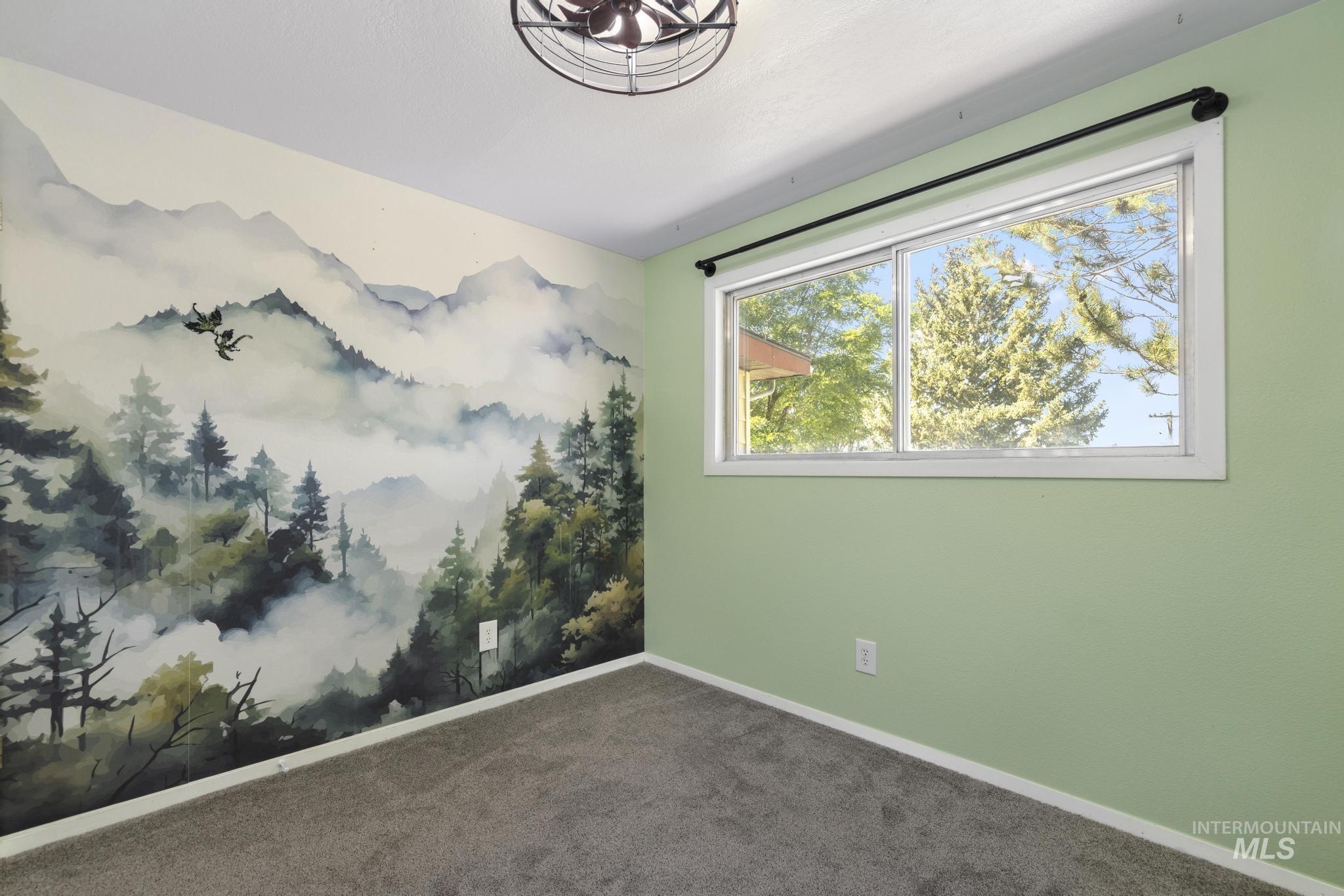2672 S 1050 E Property Photo 18