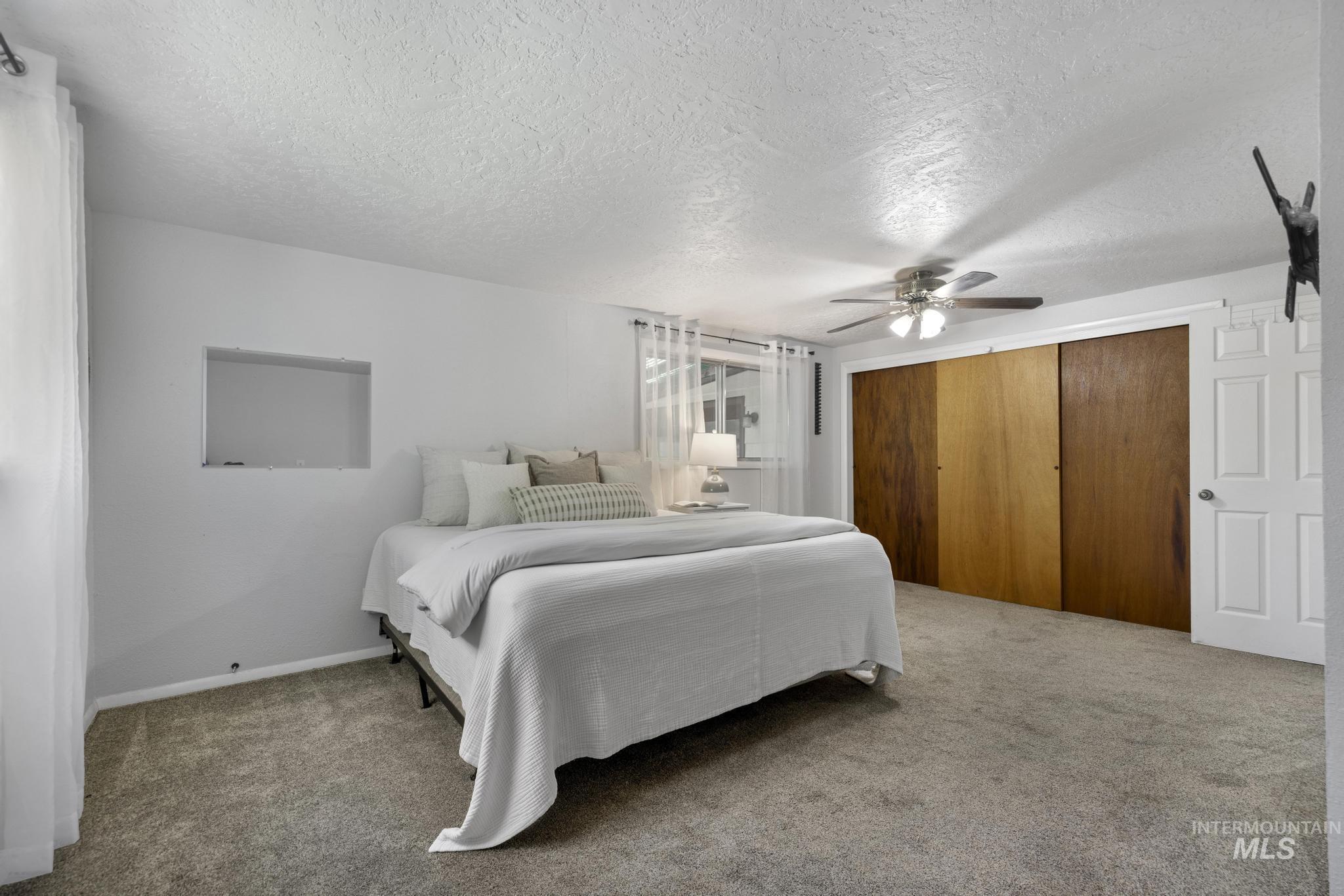 2672 S 1050 E Property Photo 21