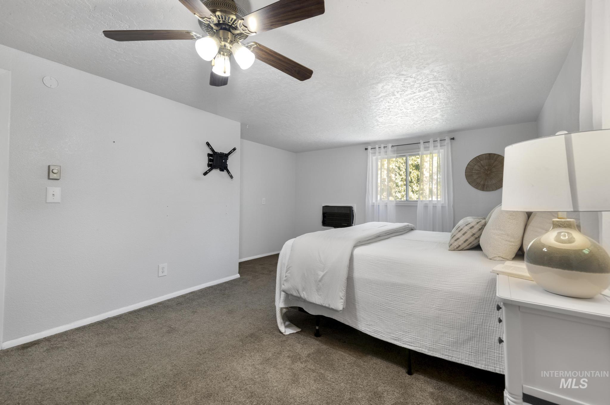 2672 S 1050 E Property Photo 22