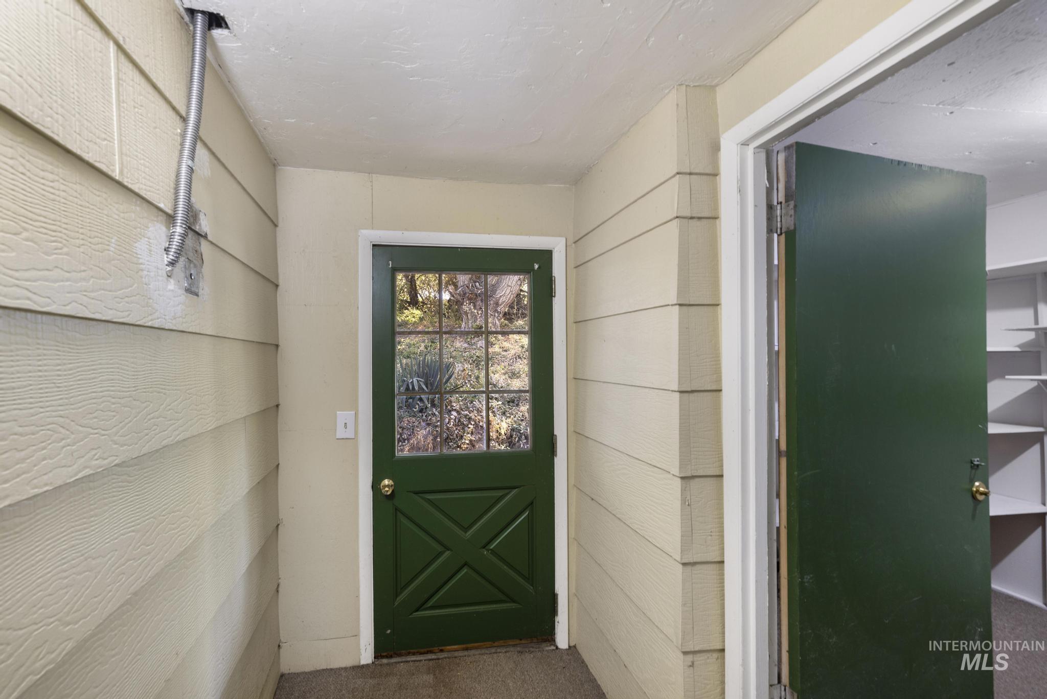 2672 S 1050 E Property Photo 23