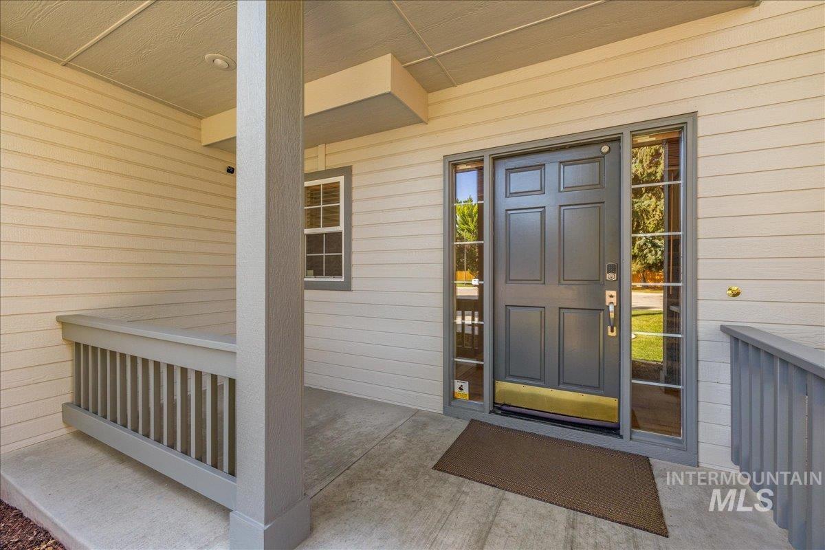 9959 W Quailstone Ct. Property Photo 3