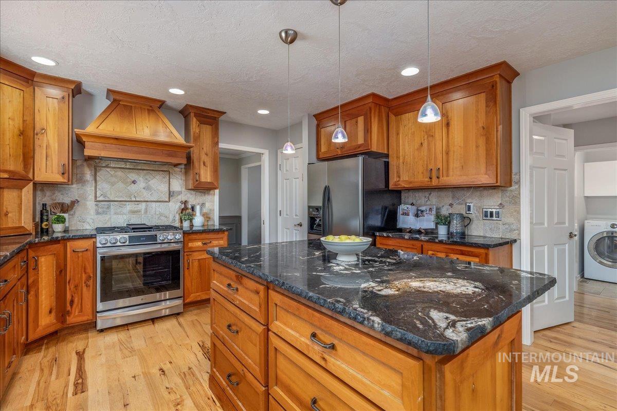 9959 W Quailstone Ct. Property Photo 12