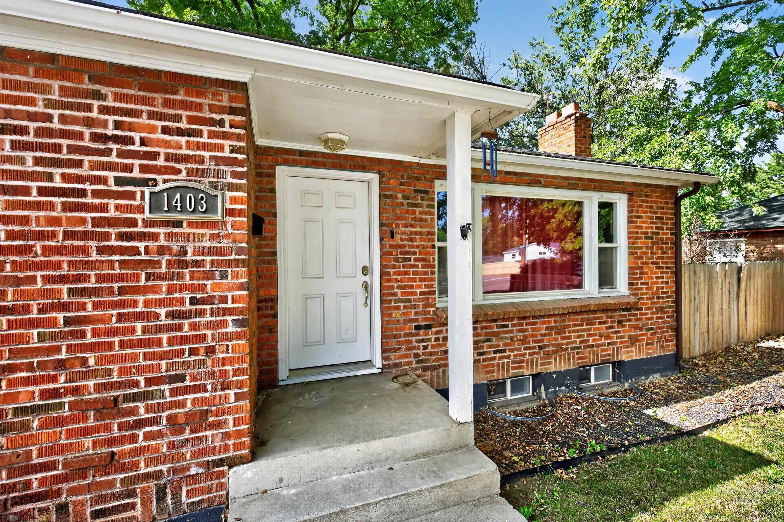 1403 S Columbus St Property Photo 5