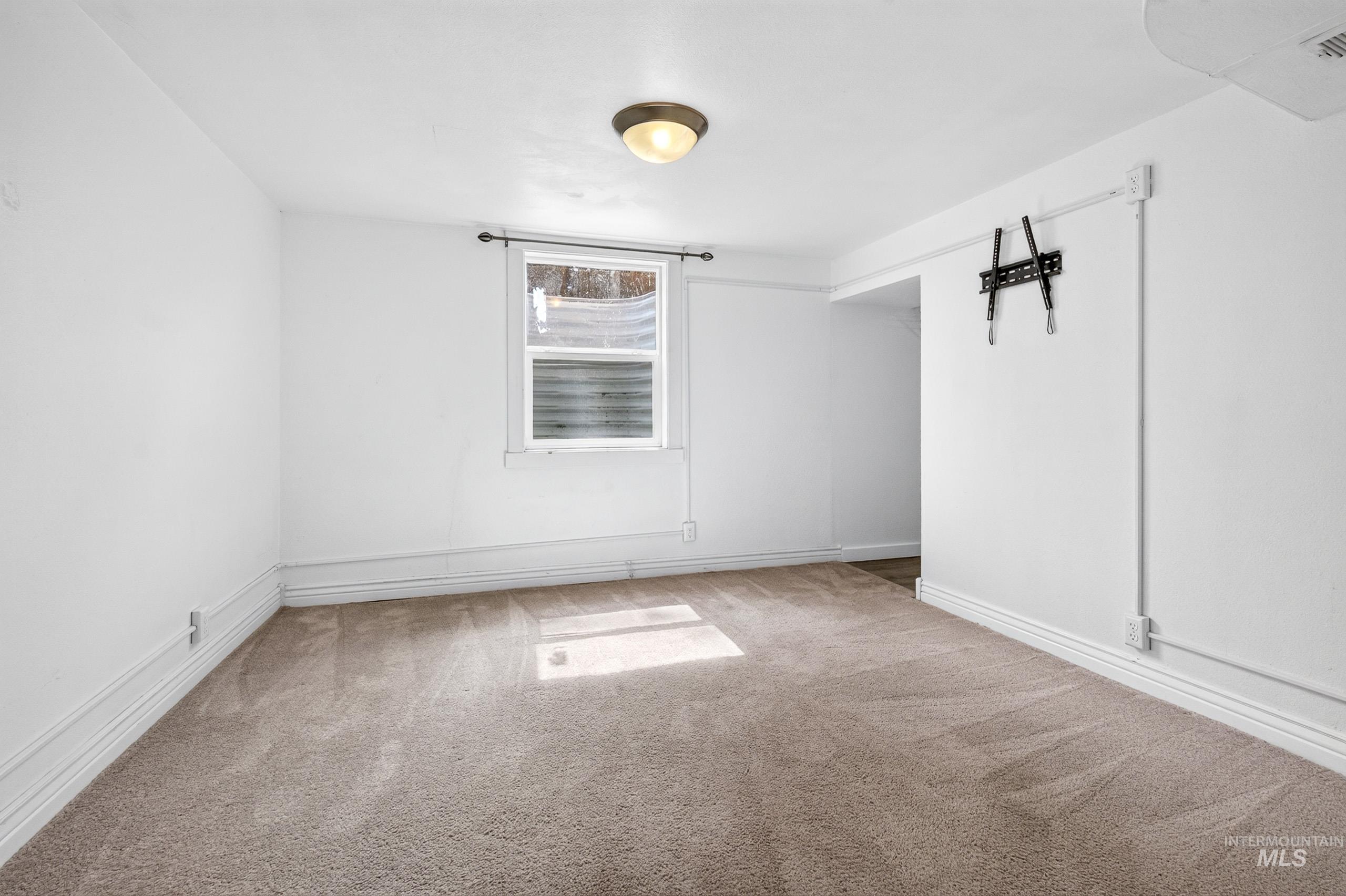 1403 S Columbus St Property Photo 27
