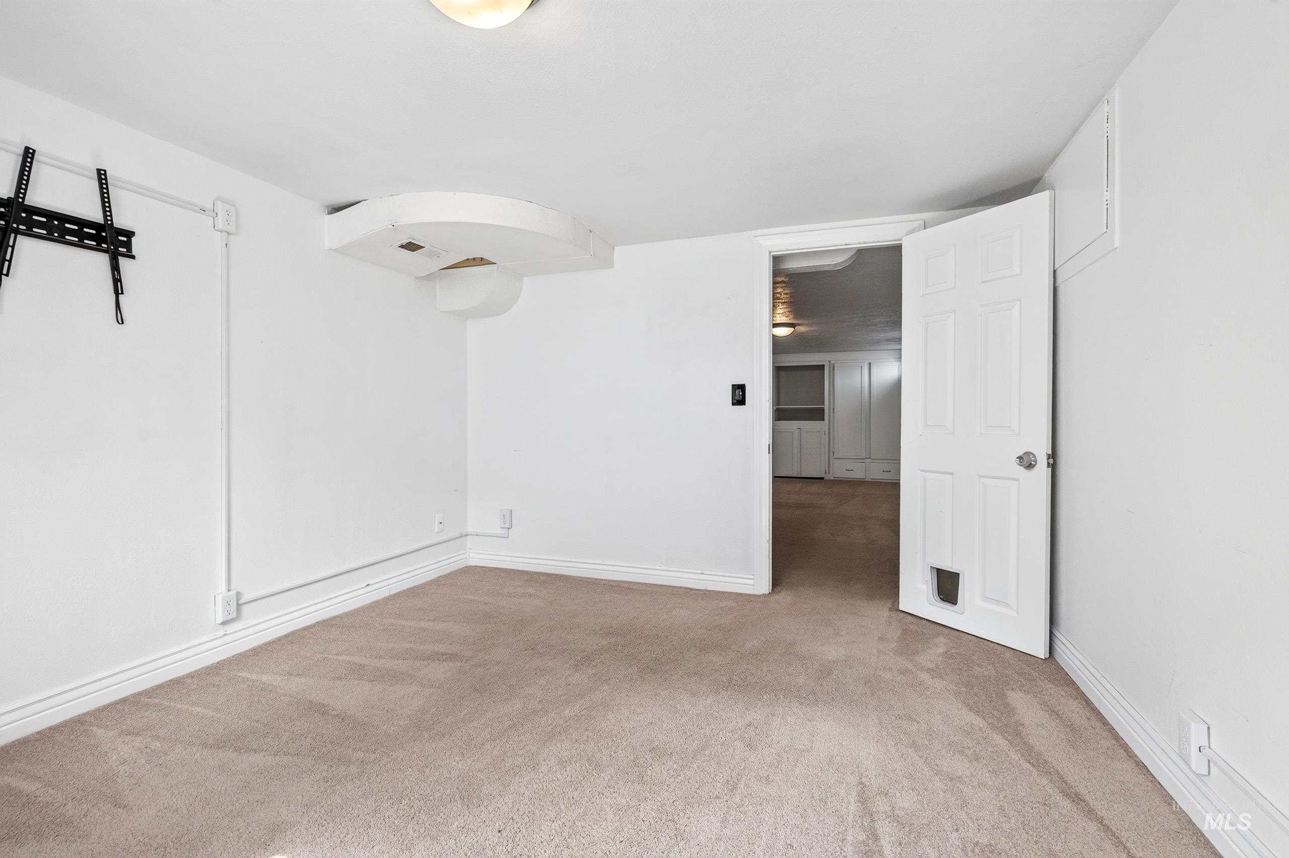 1403 S Columbus St Property Photo 28