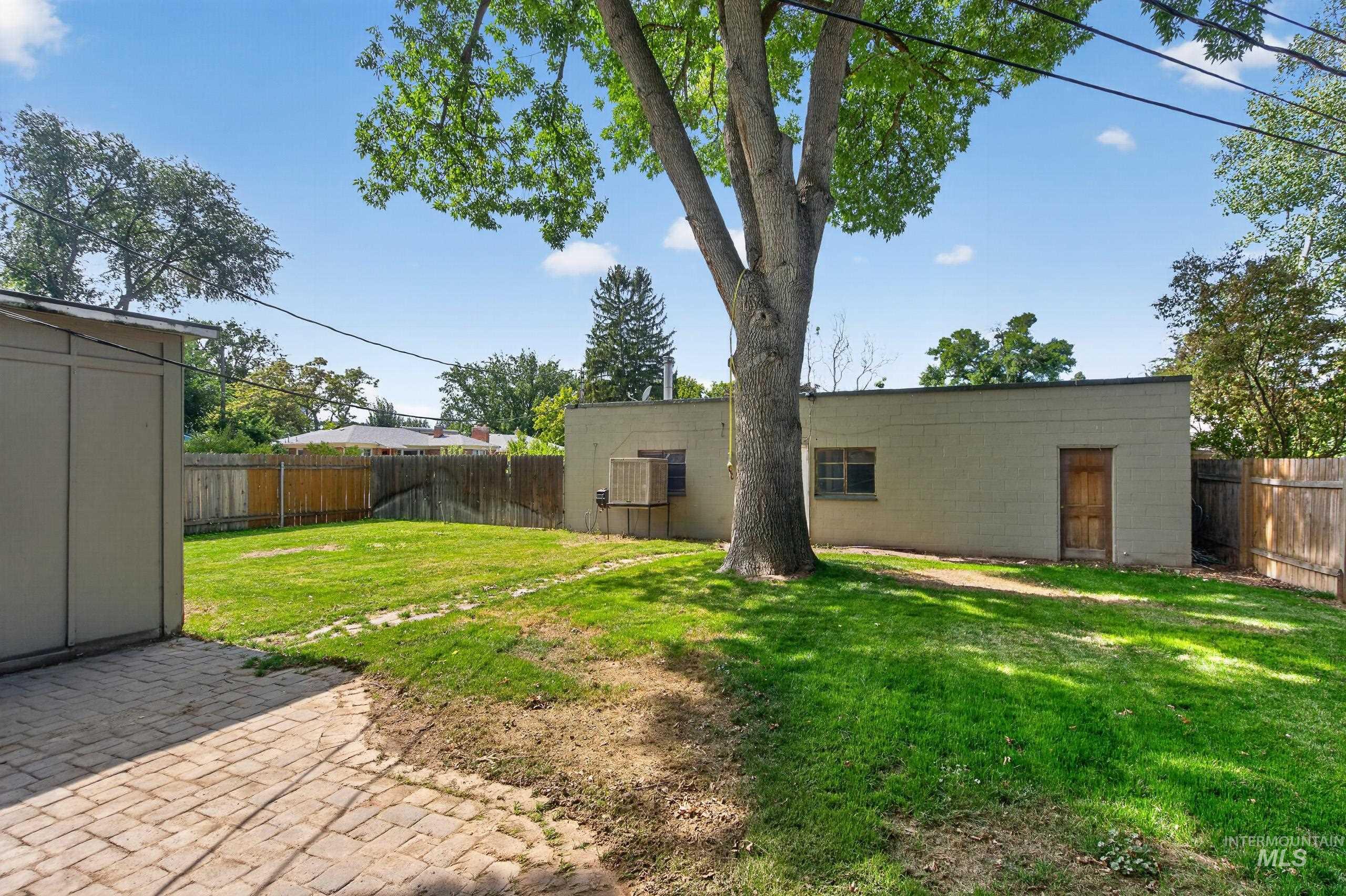 1403 S Columbus St Property Photo 39