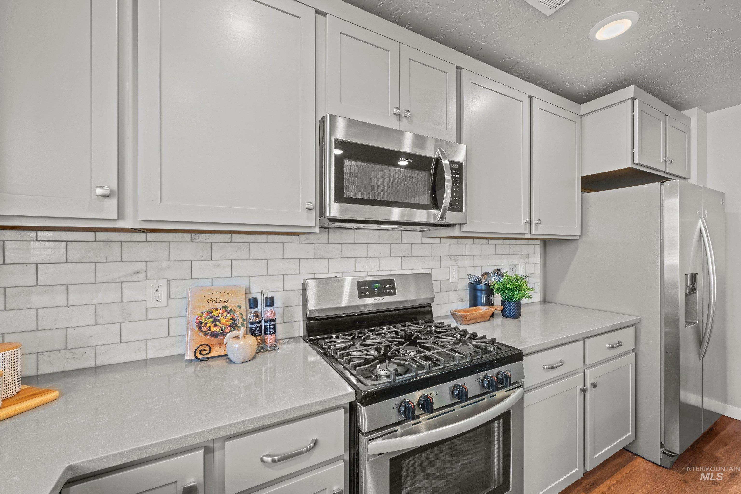 530 W Screech Owl Dr. Property Photo 15