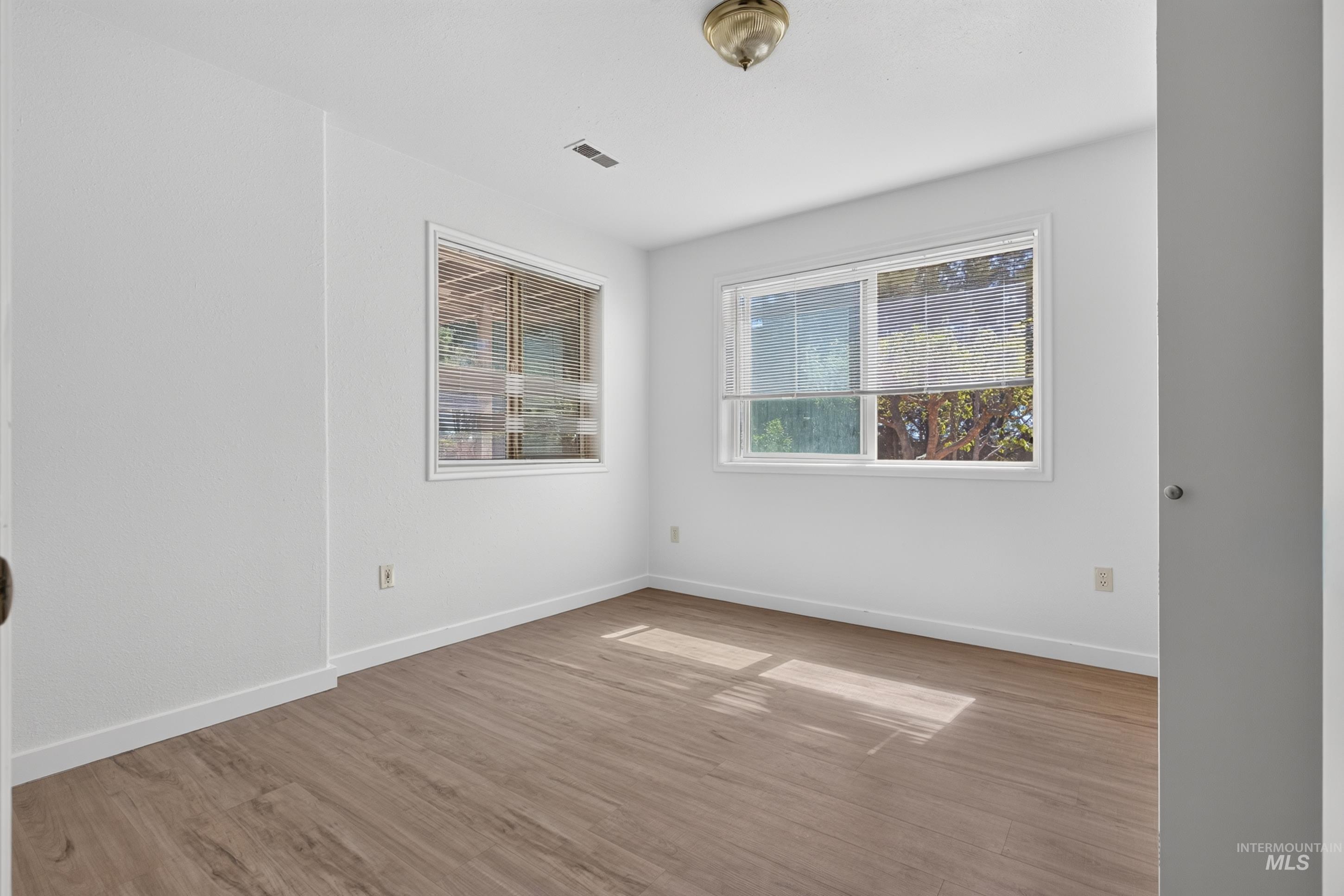 9590 Foothill Rd Property Photo 27