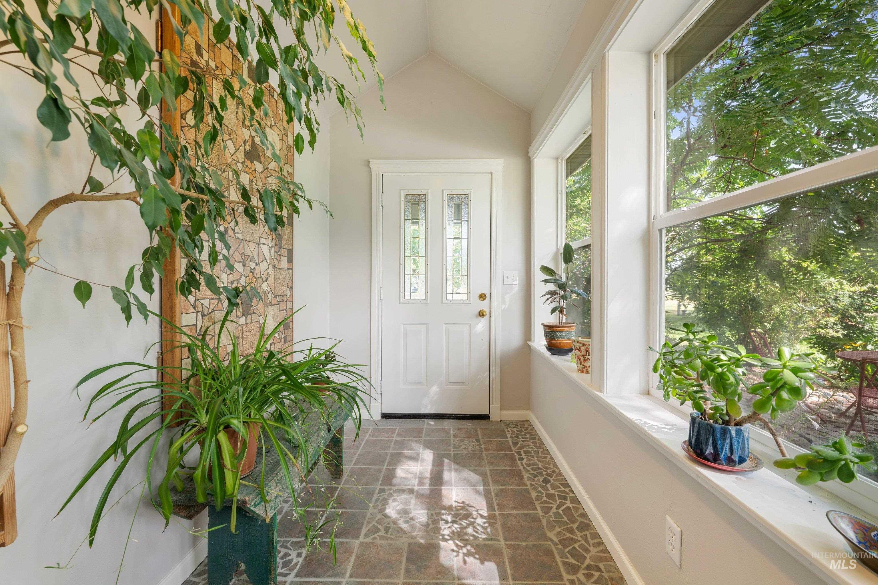 19745 Madison Road Property Photo 6