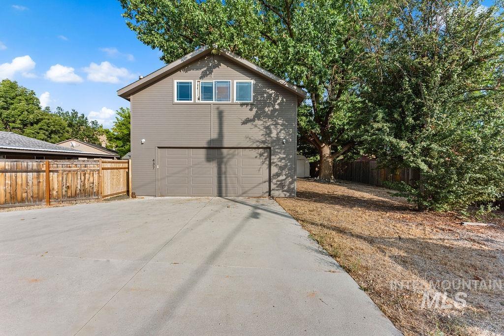 425 N Riverview Dr Property Photo 34