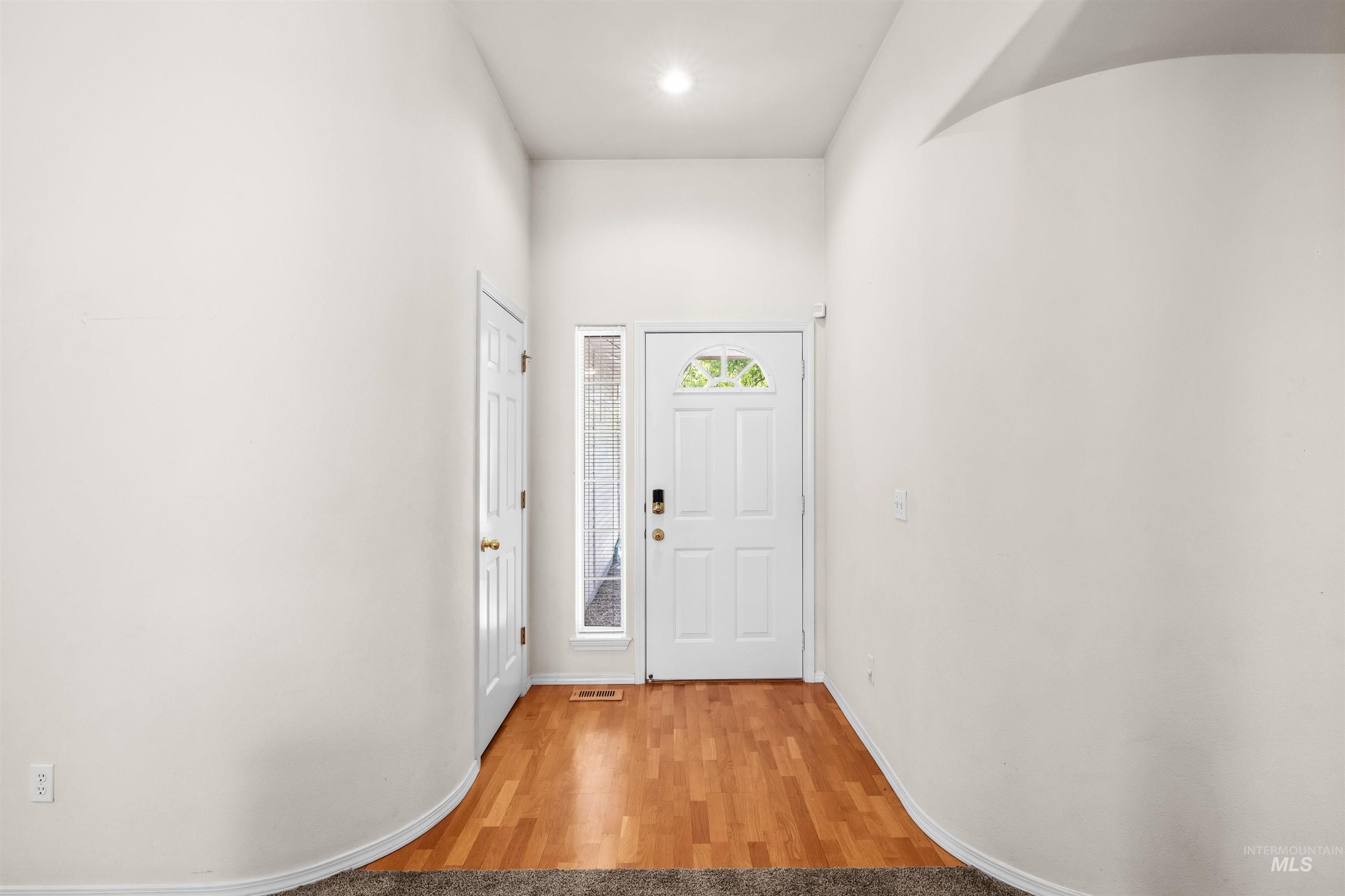 6966 W Tamarindo Ct Property Photo 4