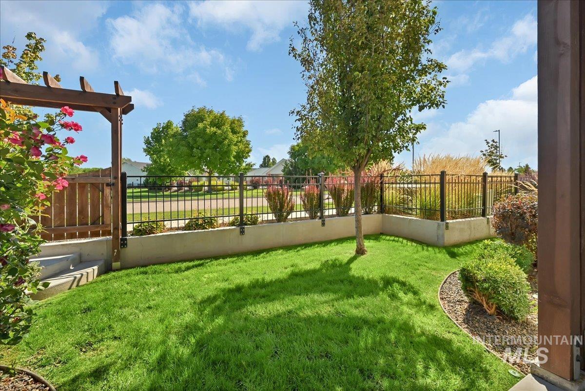 6642 N Asissi Lane Property Photo 27