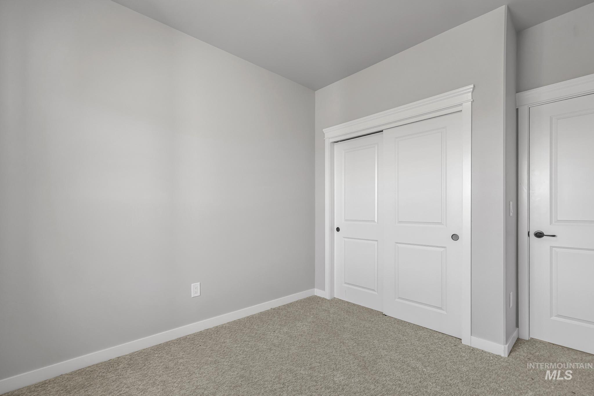 290 Locust St Property Photo 24