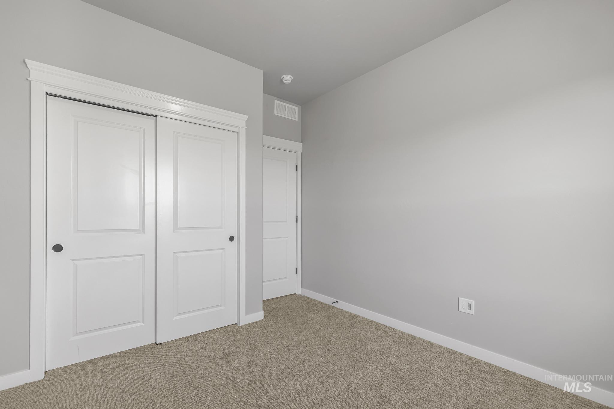 290 Locust St Property Photo 25