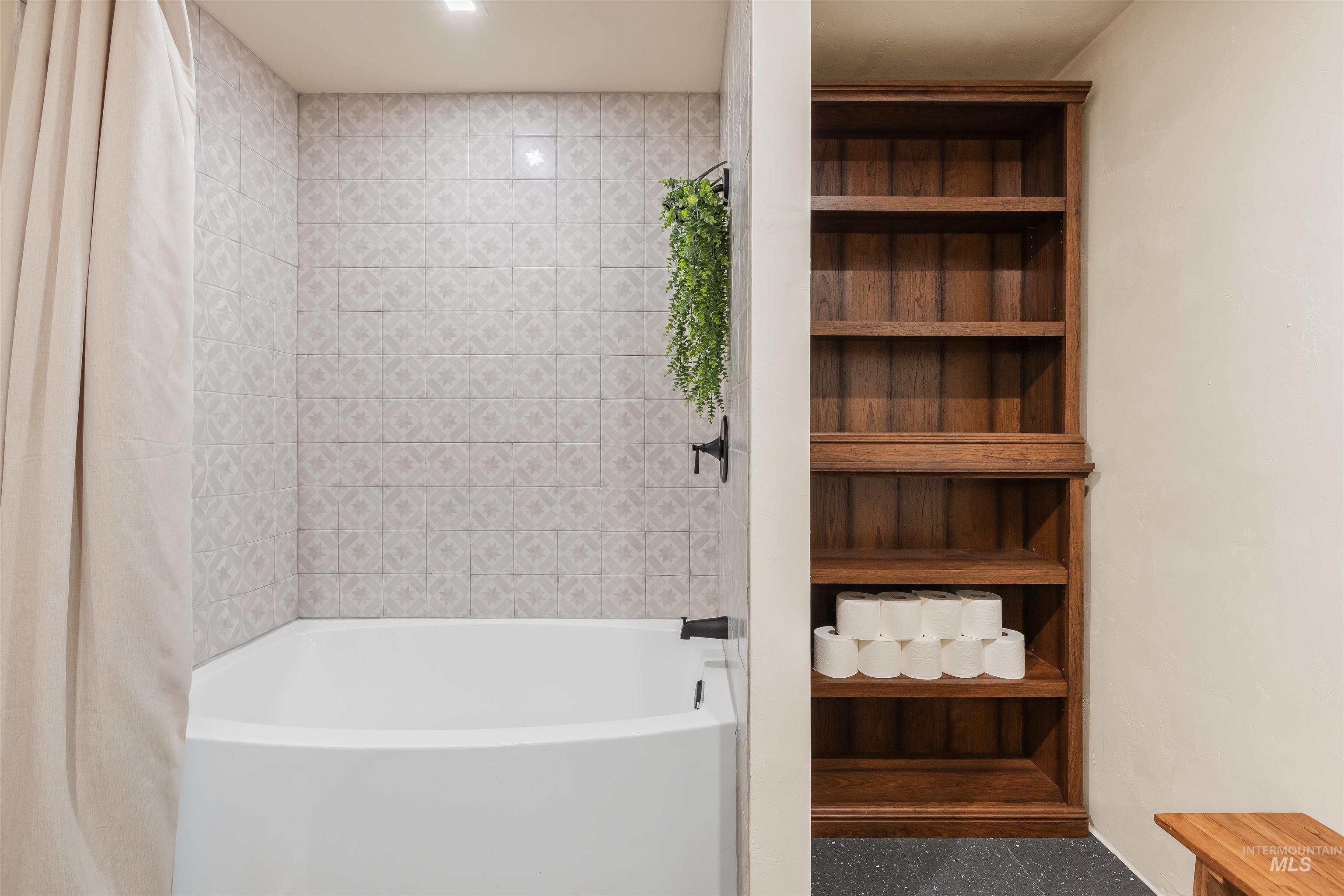 2222 Deer Pointe Drive Property Photo 42