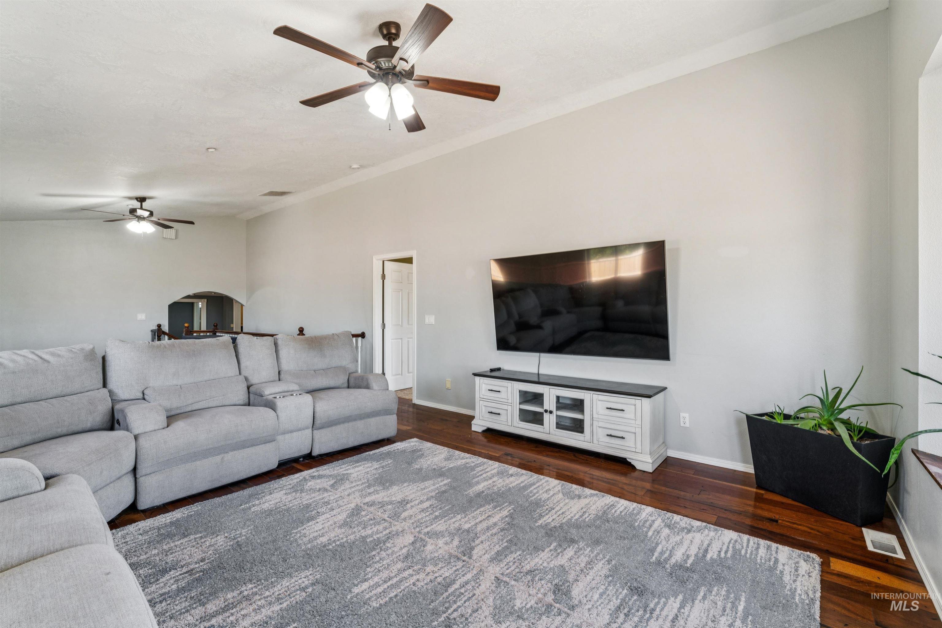 4365 W Lake Hazel Road Property Photo 6