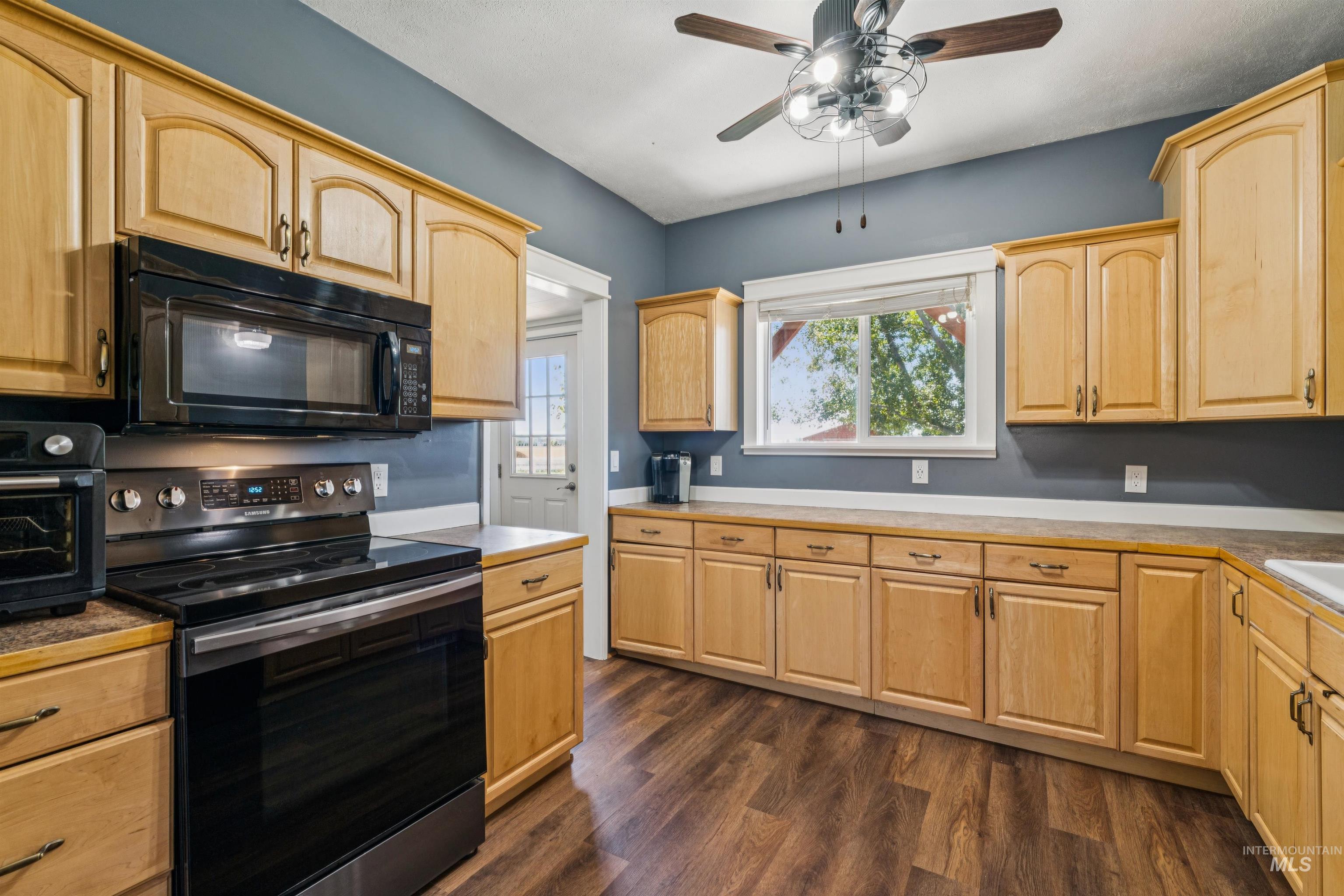 4365 W Lake Hazel Road Property Photo 13