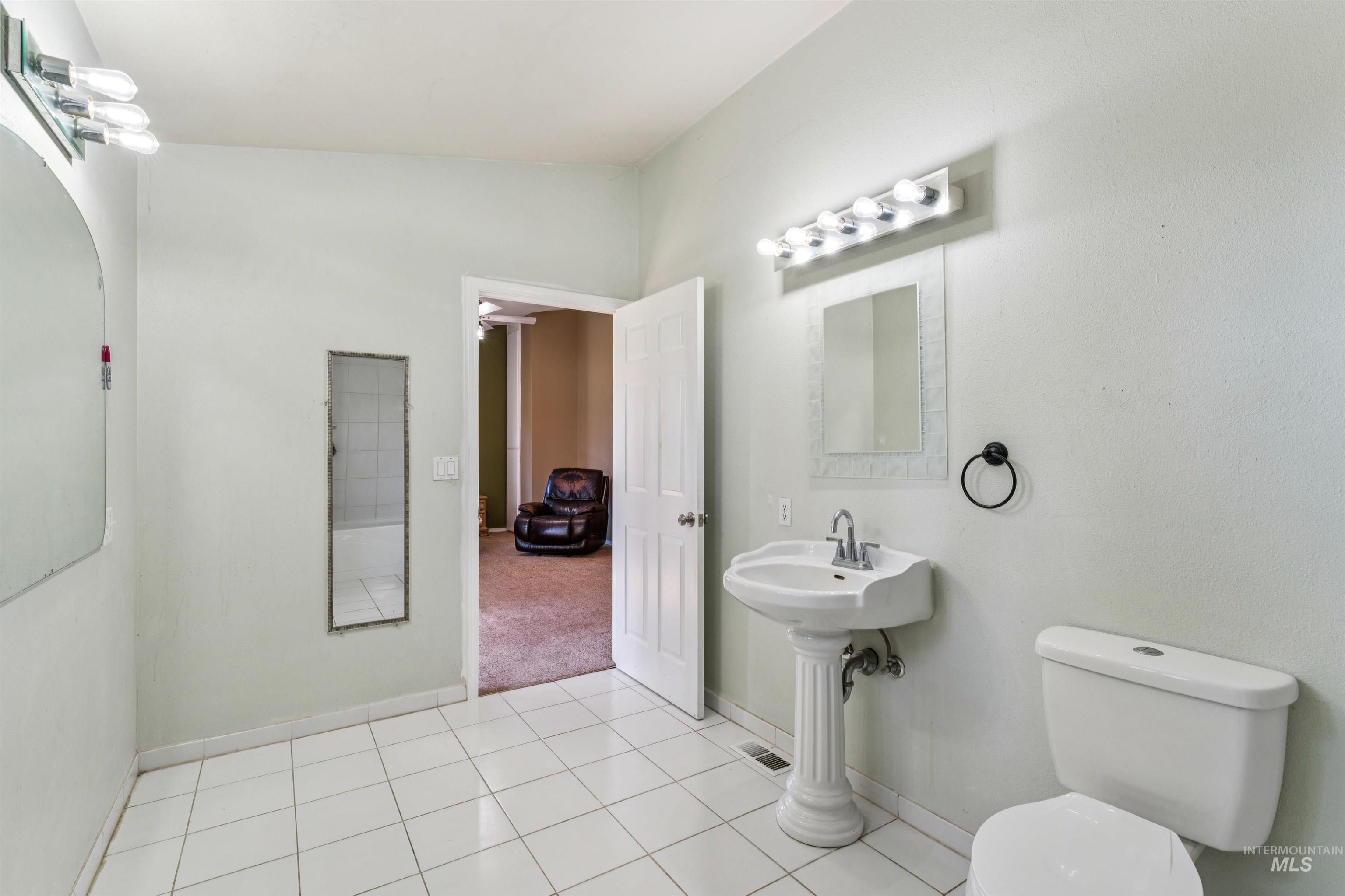 4365 W Lake Hazel Road Property Photo 20