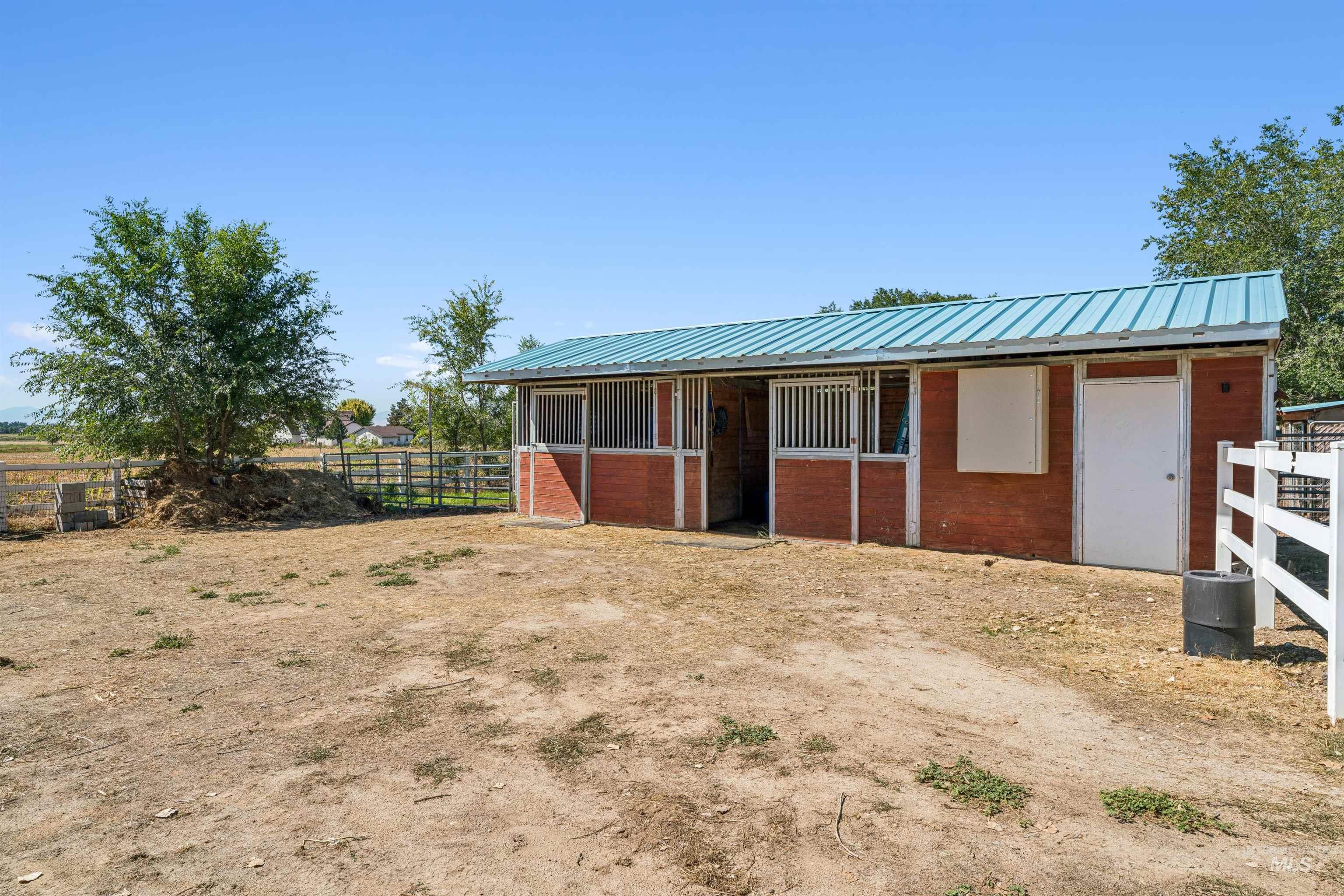 4365 W Lake Hazel Road Property Photo 36