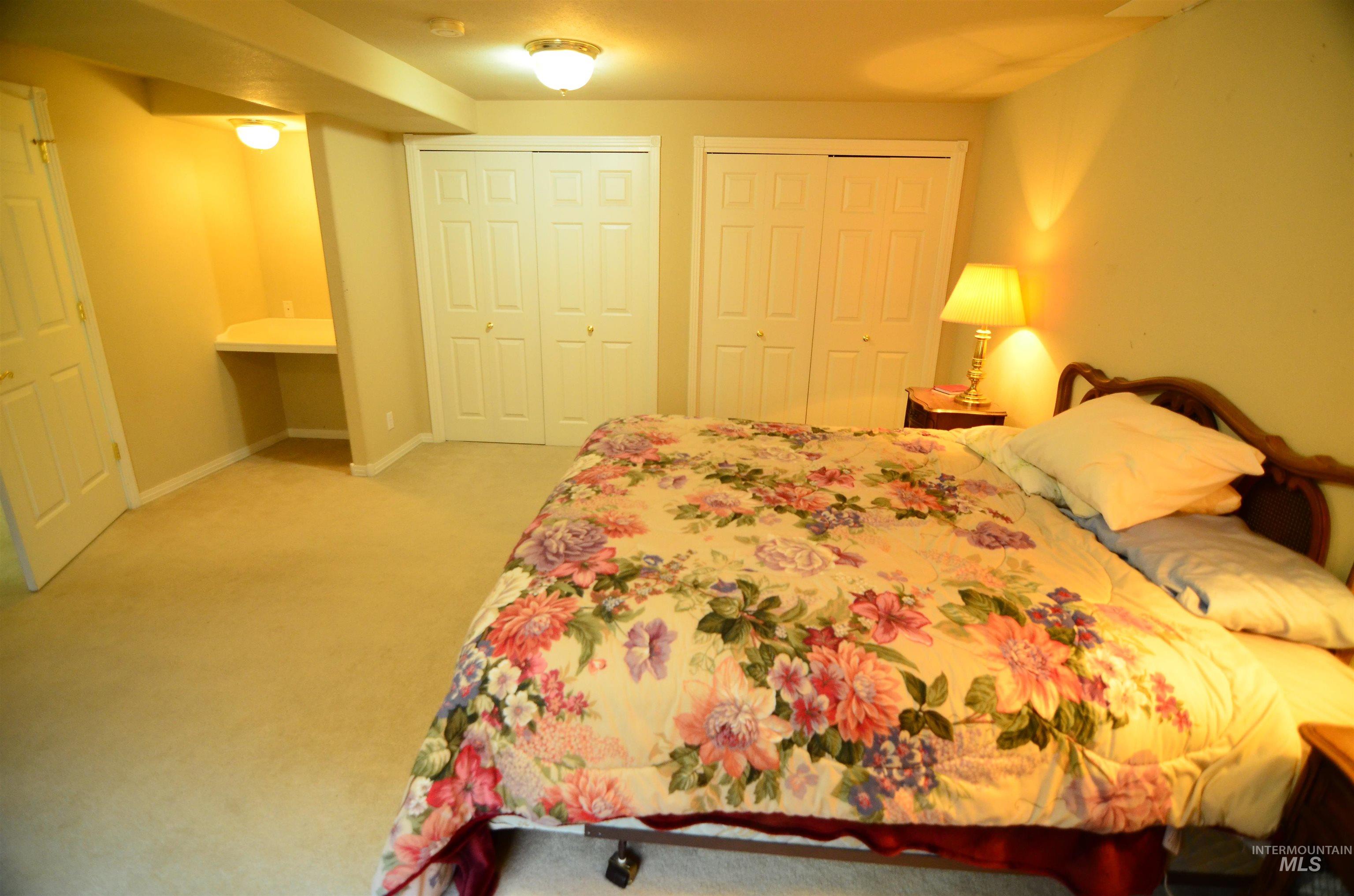 690 S Granite Way Property Photo 19