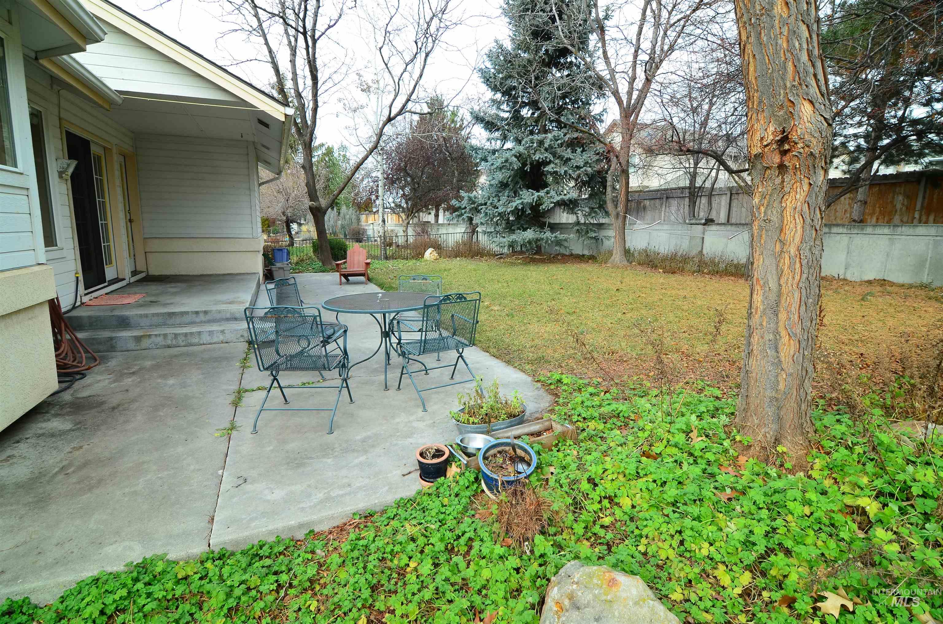 690 S Granite Way Property Photo 29