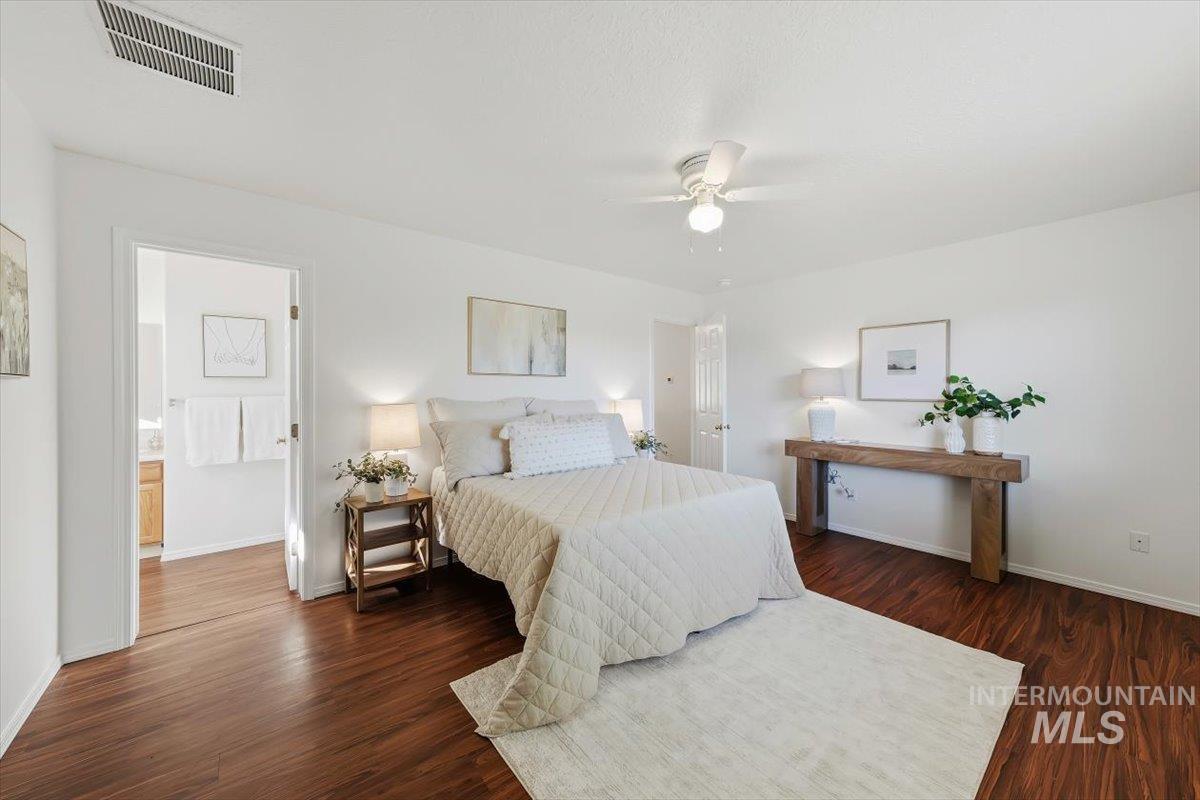 4684 Blue Creek Ct Property Photo 23