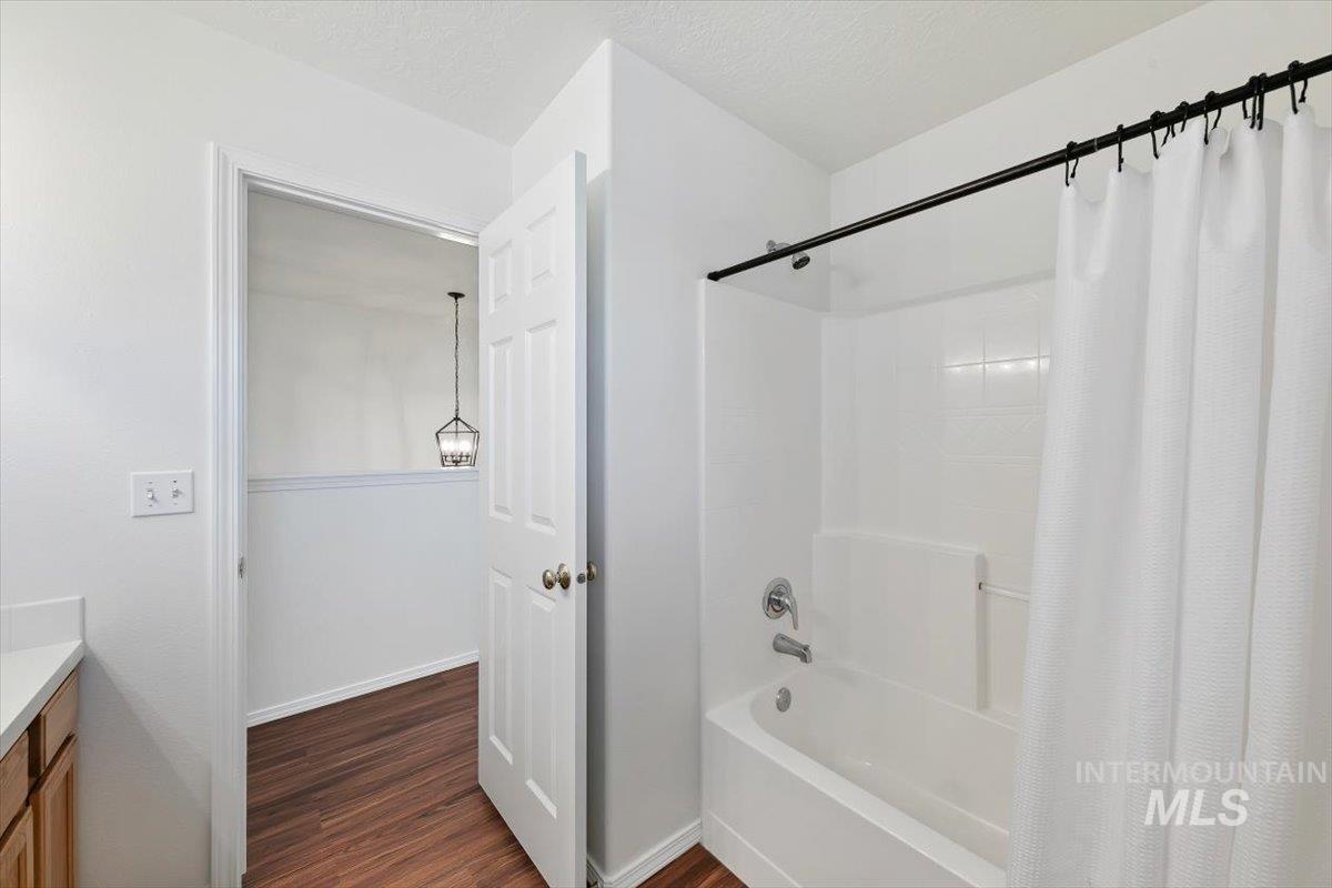 4684 Blue Creek Ct Property Photo 31