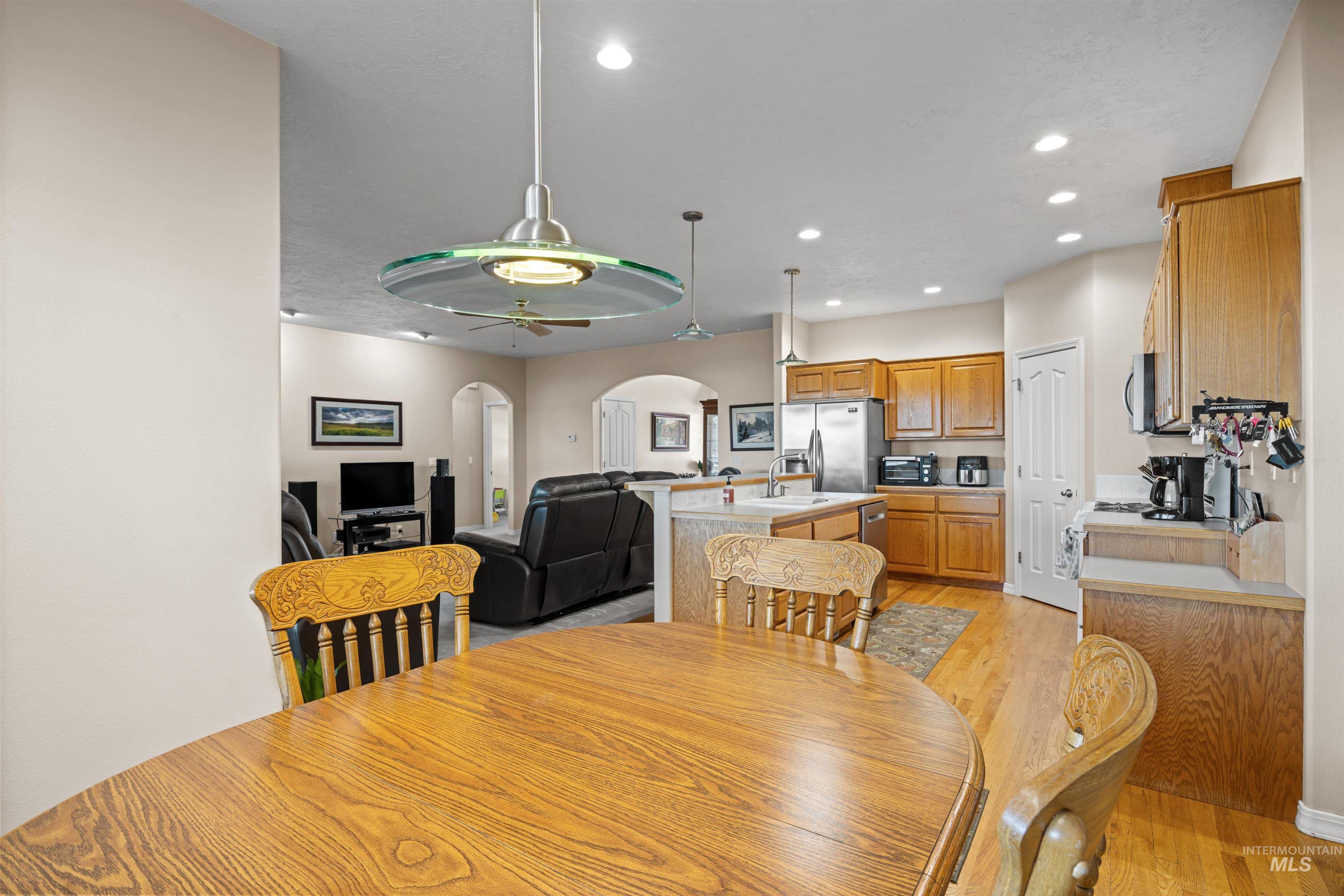 1560 W Yellowstone Ct Property Photo 17
