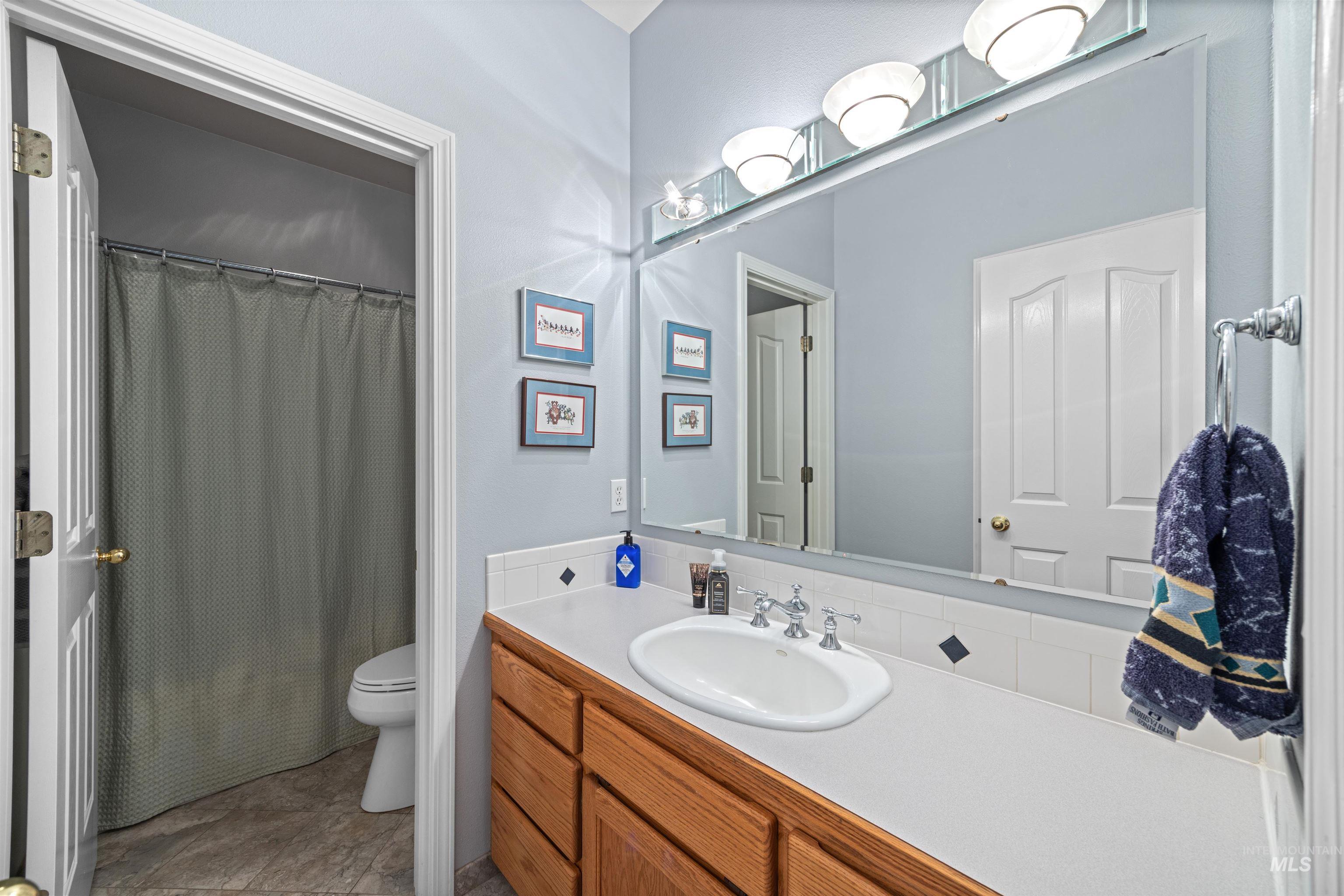 1560 W Yellowstone Ct Property Photo 30