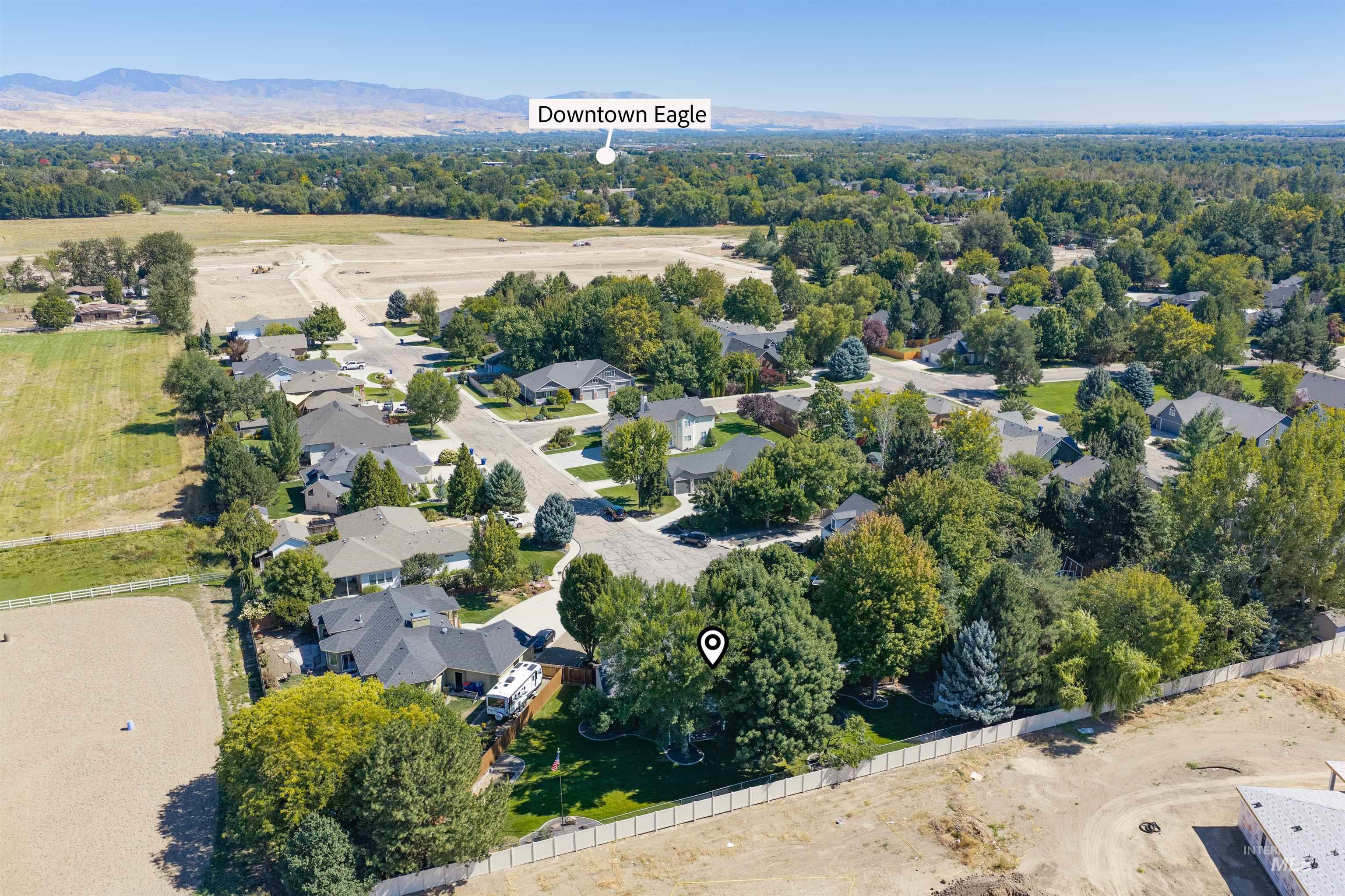 1560 W Yellowstone Ct Property Photo 47