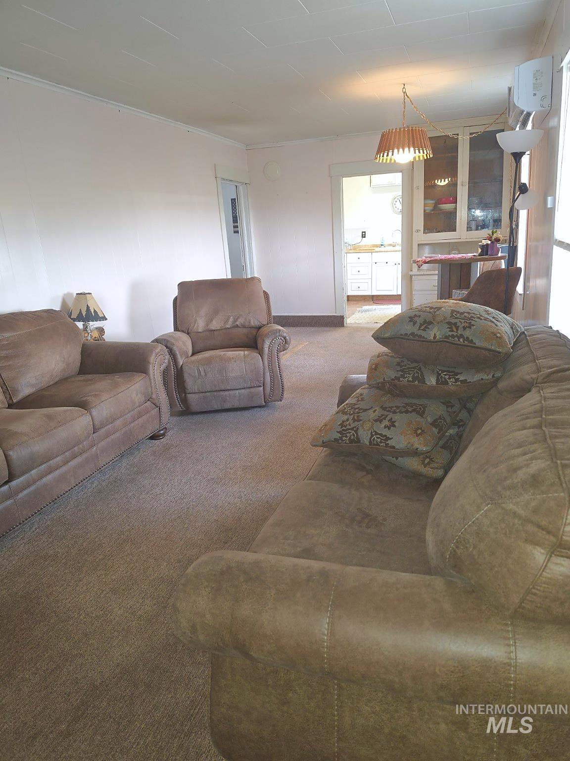 102 N 2nd St Property Photo 15