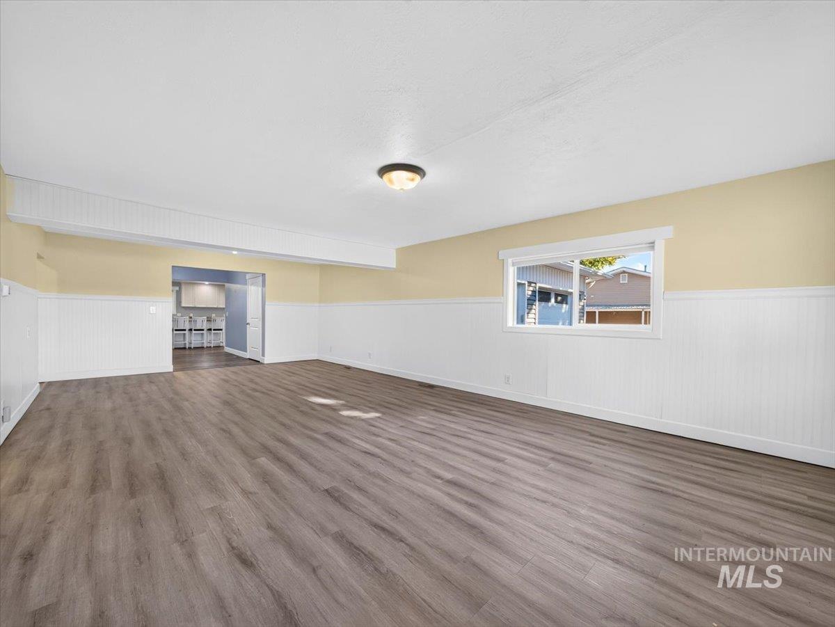 252 South East Boulevard Property Photo 5