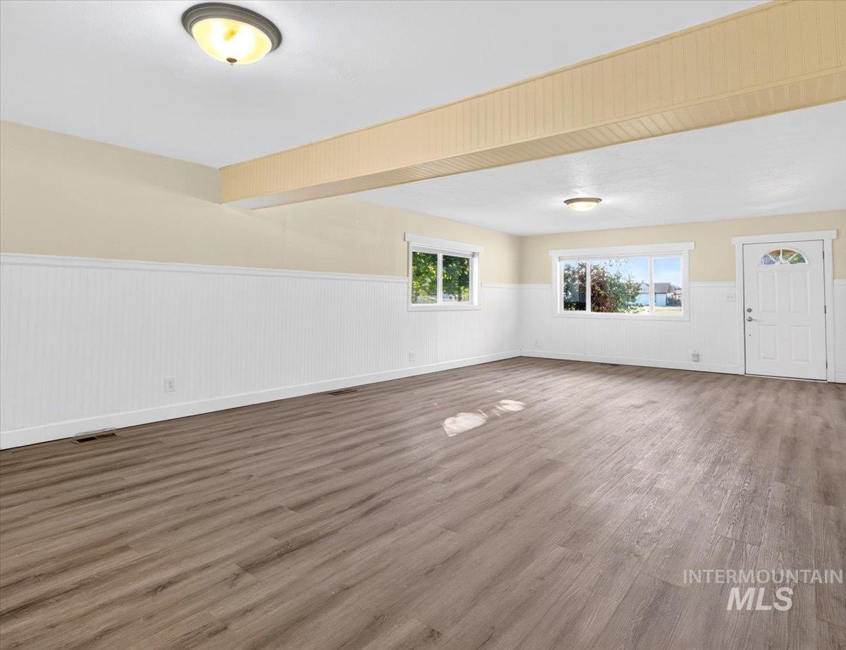 252 South East Boulevard Property Photo 6