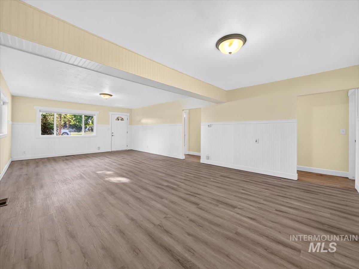 252 South East Boulevard Property Photo 7