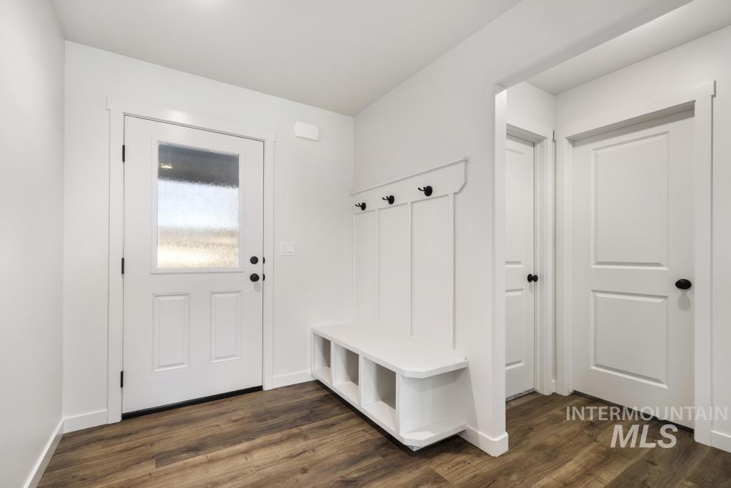 427 Rock Dove Loop Property Photo 4