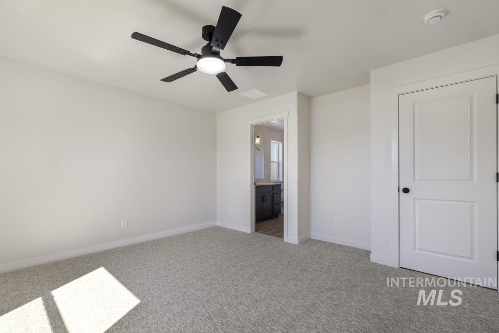 427 Rock Dove Loop Property Photo 16