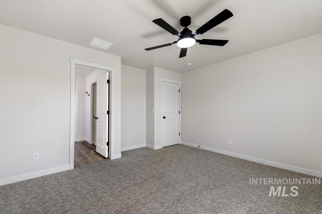427 Rock Dove Loop Property Photo 17