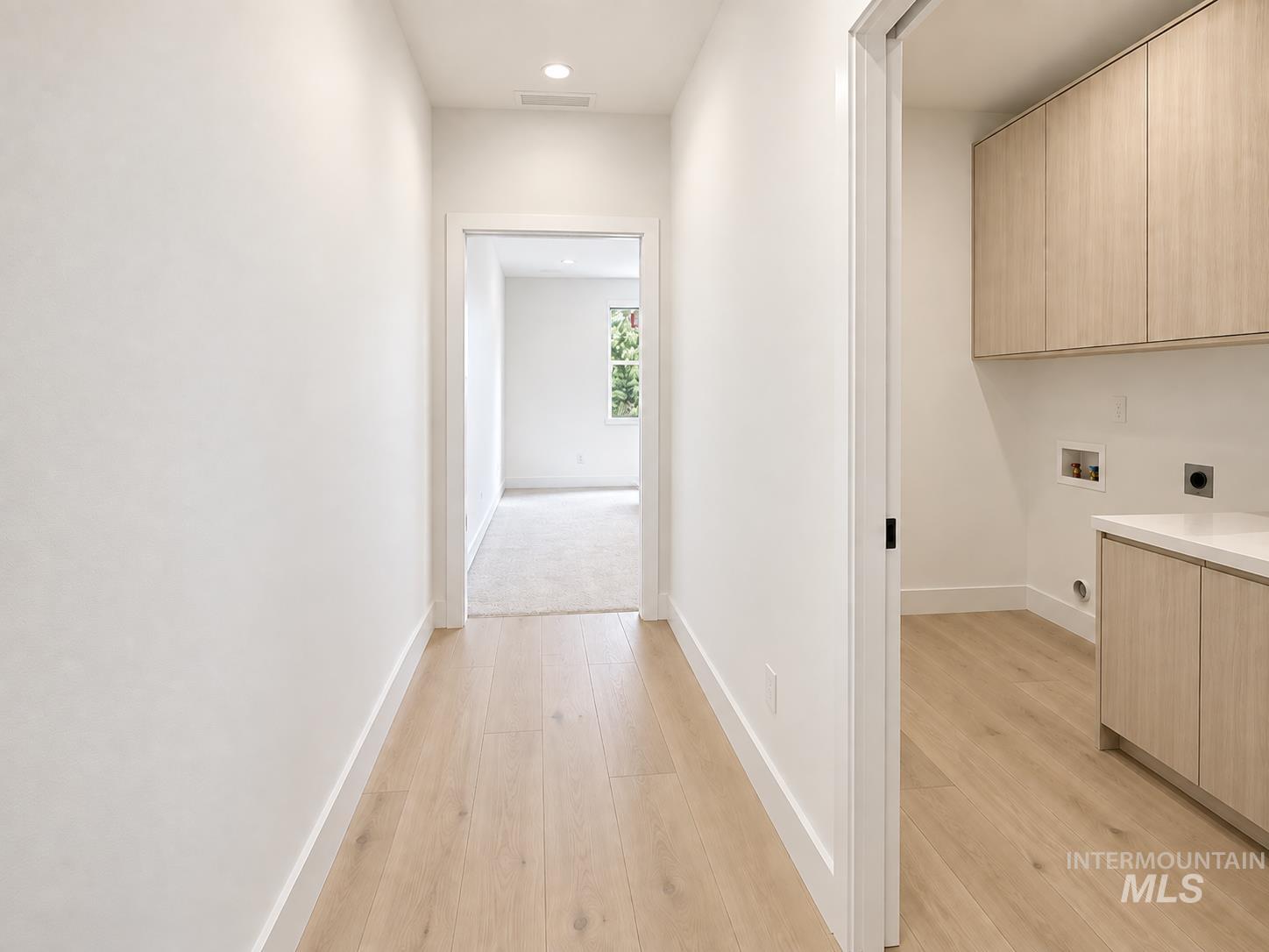 2056 E Dunyon St Property Photo 10