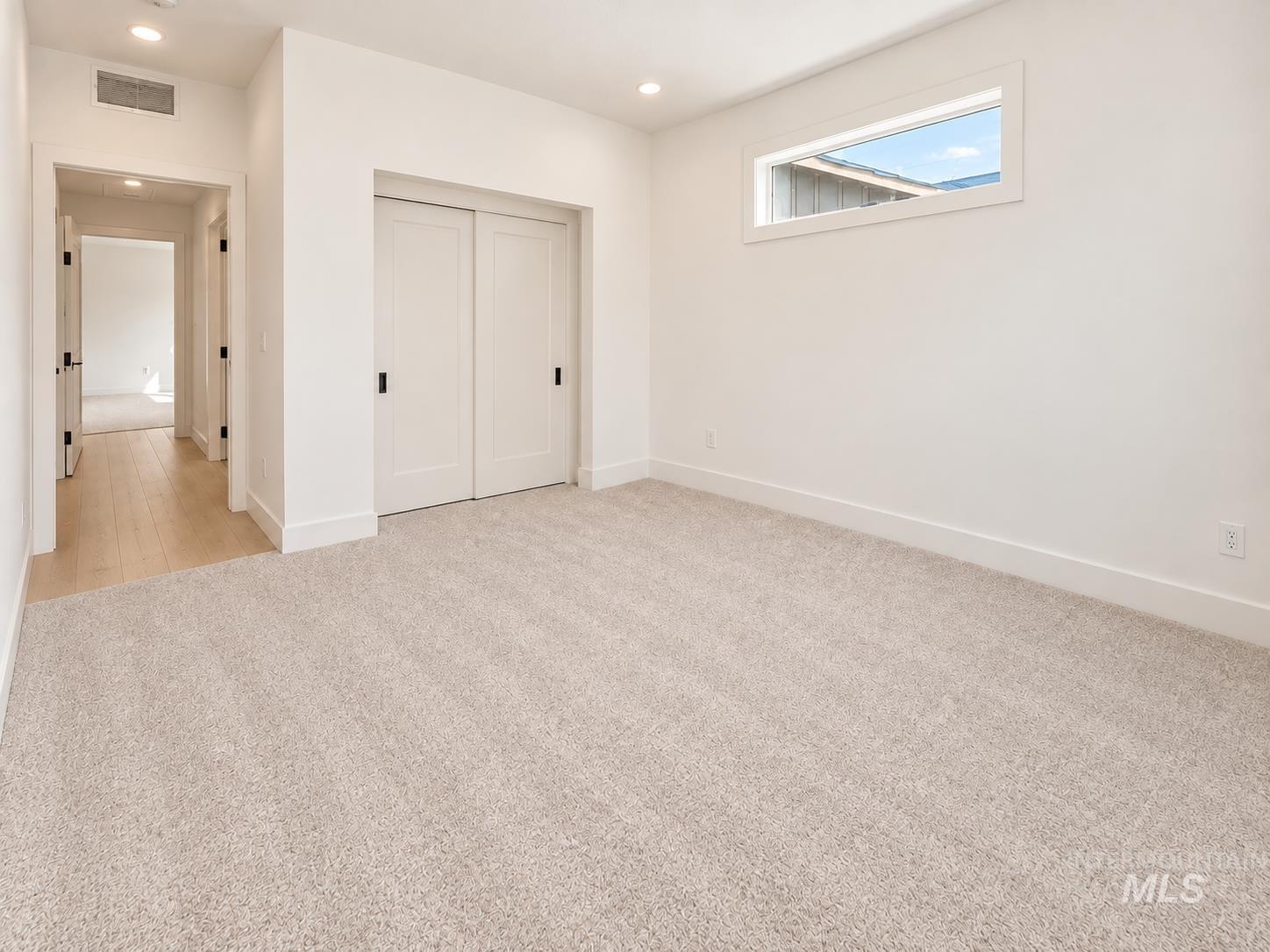2056 E Dunyon St Property Photo 16