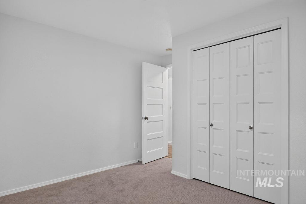 1383 E Fall Ct Property Photo 28