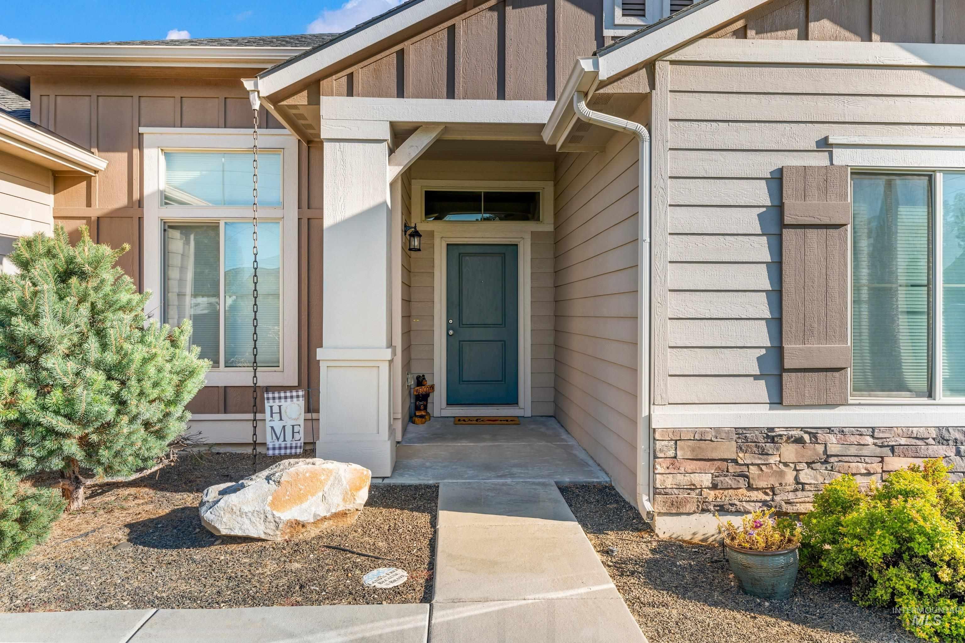1294 E. Yucca Canyon St. Property Photo 6